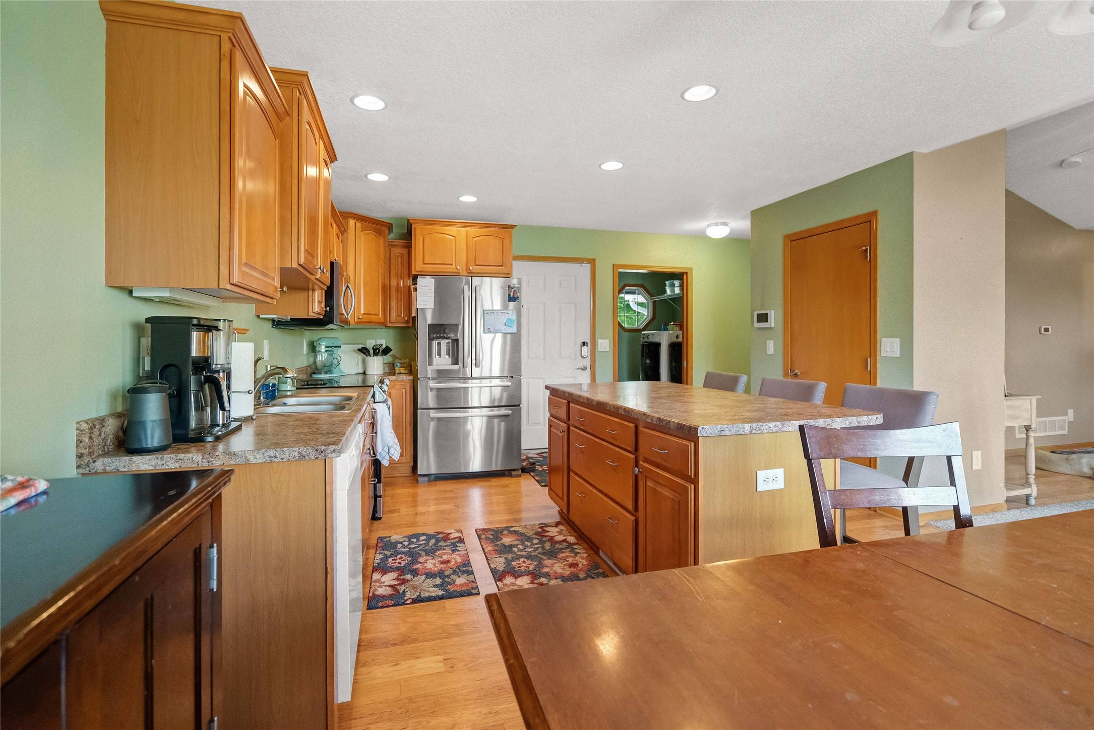 Des Moines, IA 50320,5709 SE 25th Street