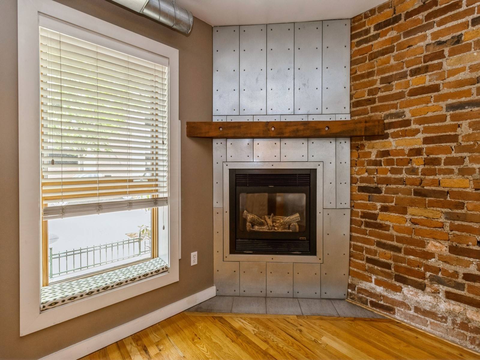 Des Moines, IA 50309,100 Market Street #601