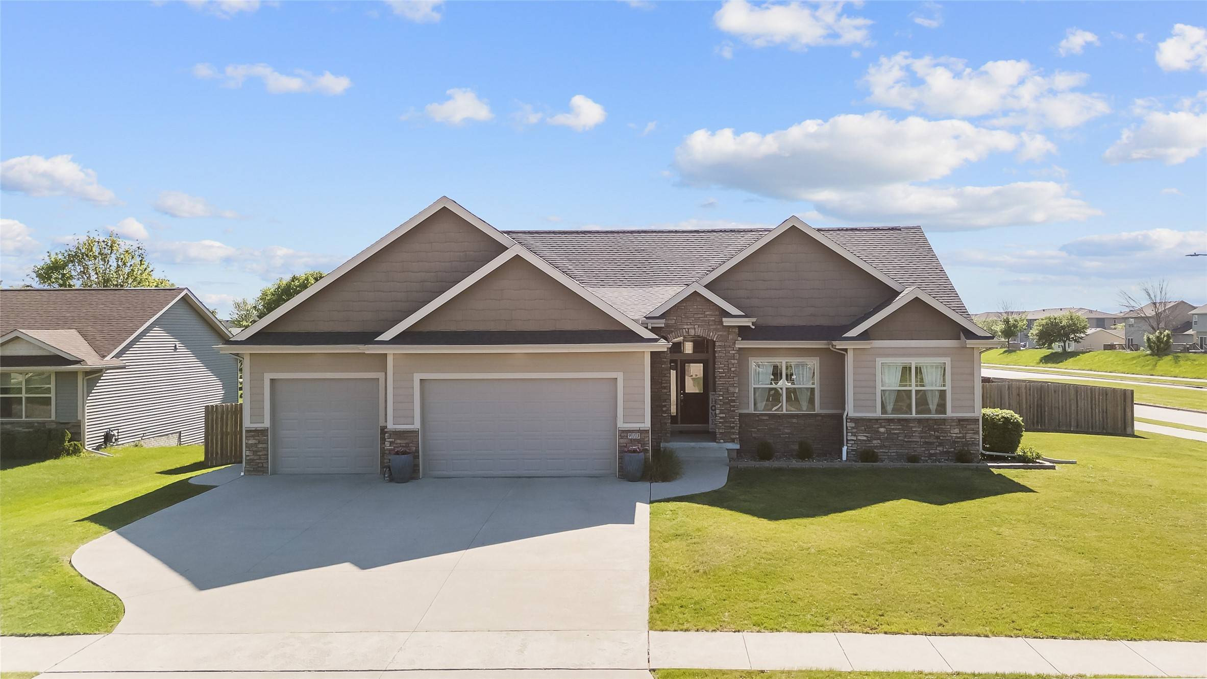 Grimes, IA 50111,913 SE Trail Ridge Road