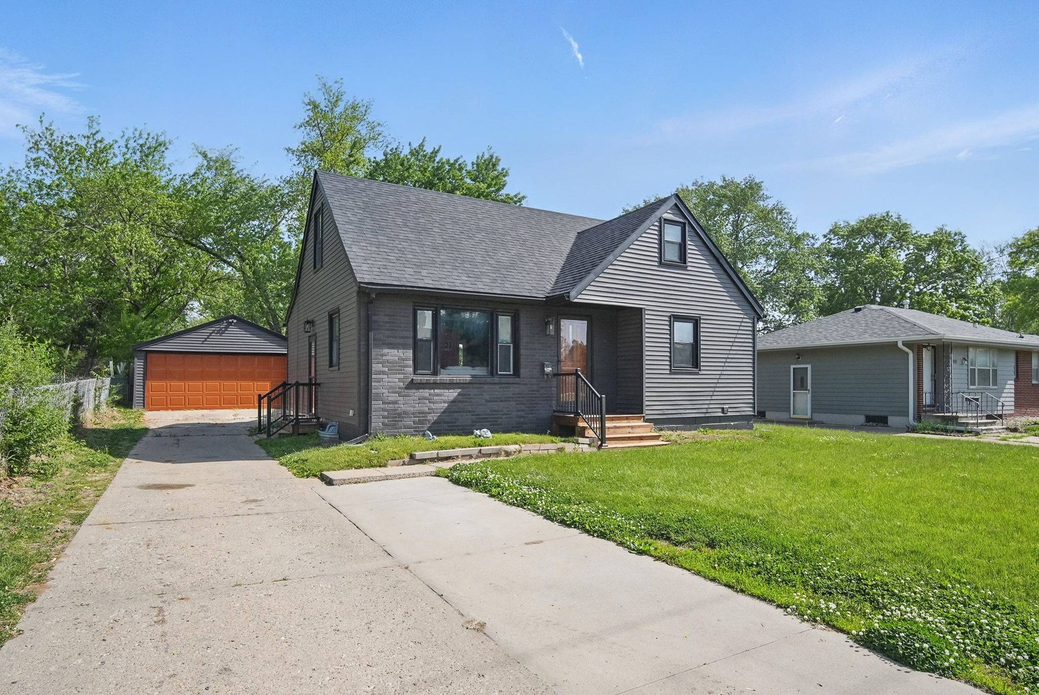 Des Moines, IA 50313,812 E Madison Avenue