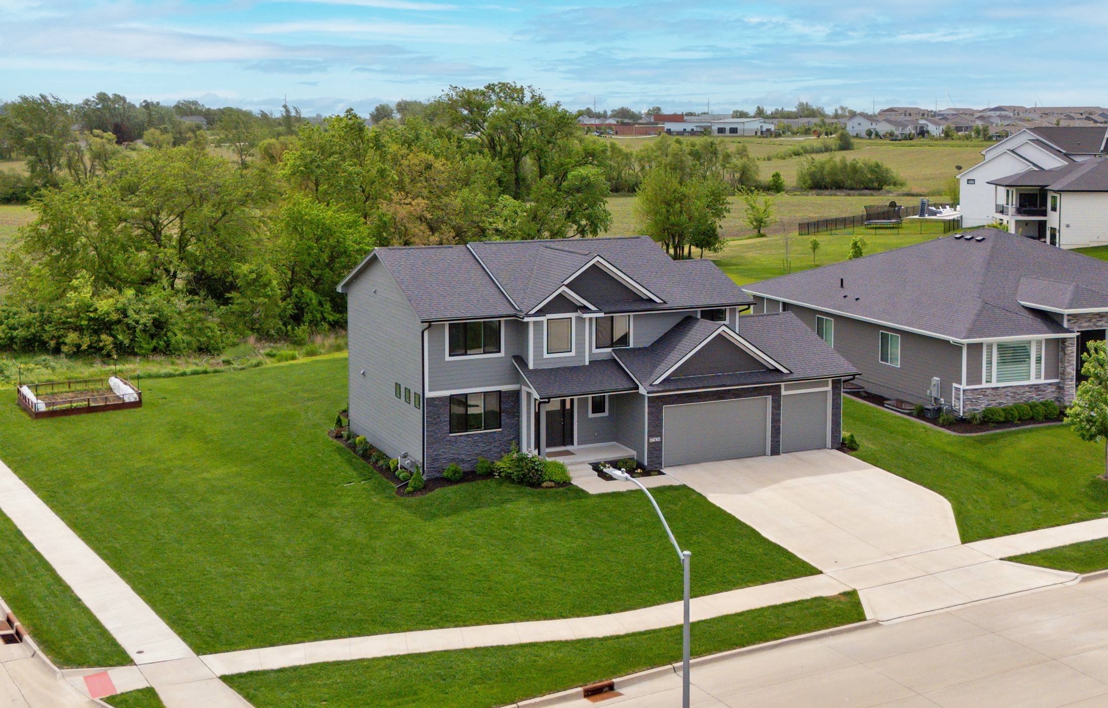 Clive, IA 50325,17426 Aurora Drive