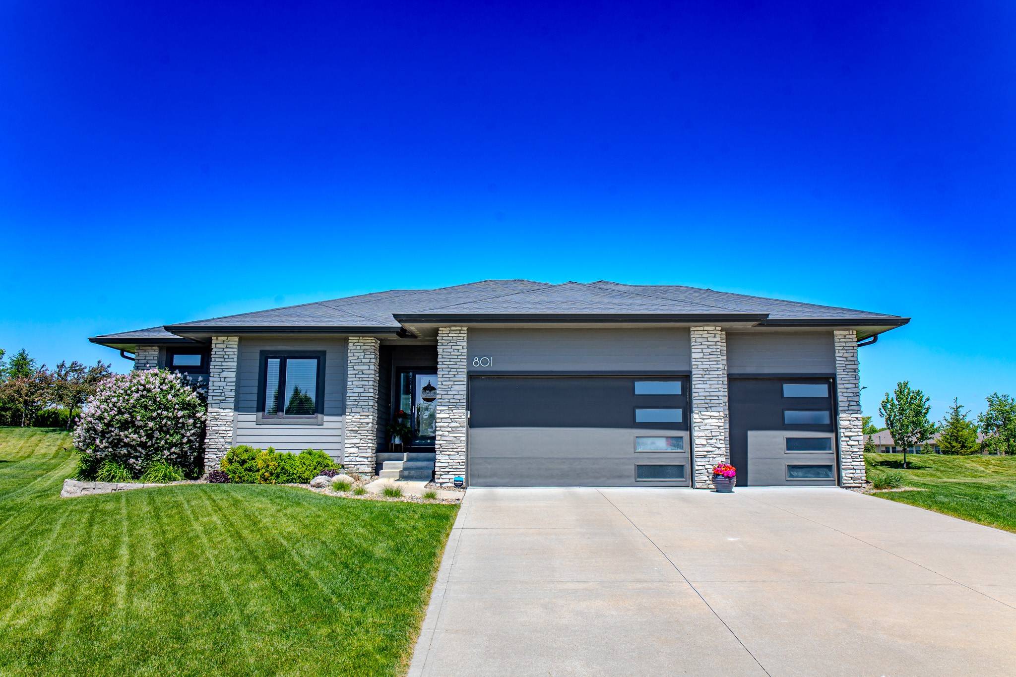 West Des Moines, IA 50266,801 S Balsam Street