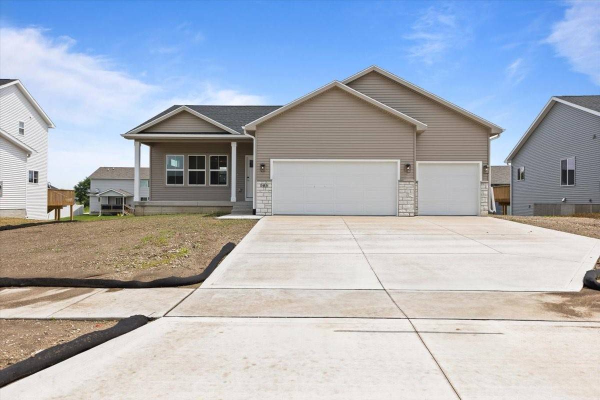 Waukee, IA 50263,585 NW Prairie Rose Lane