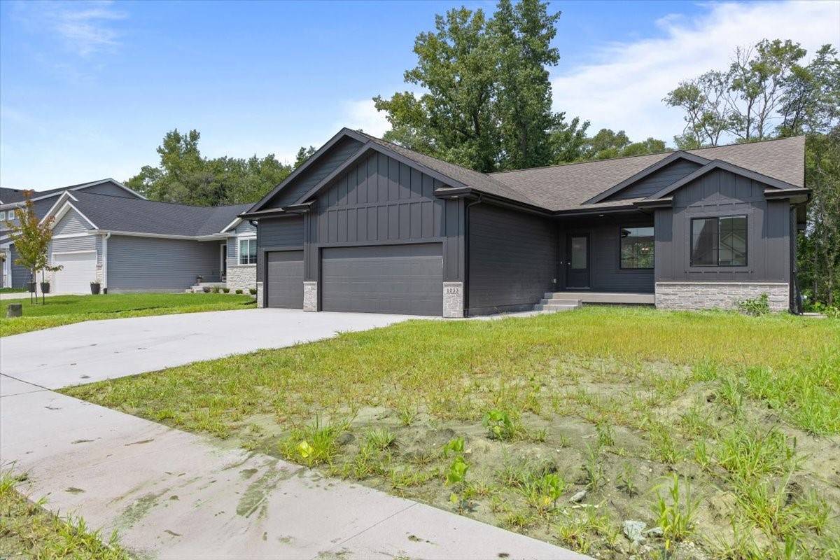 Altoona, IA 50009,1033 2nd Street NE