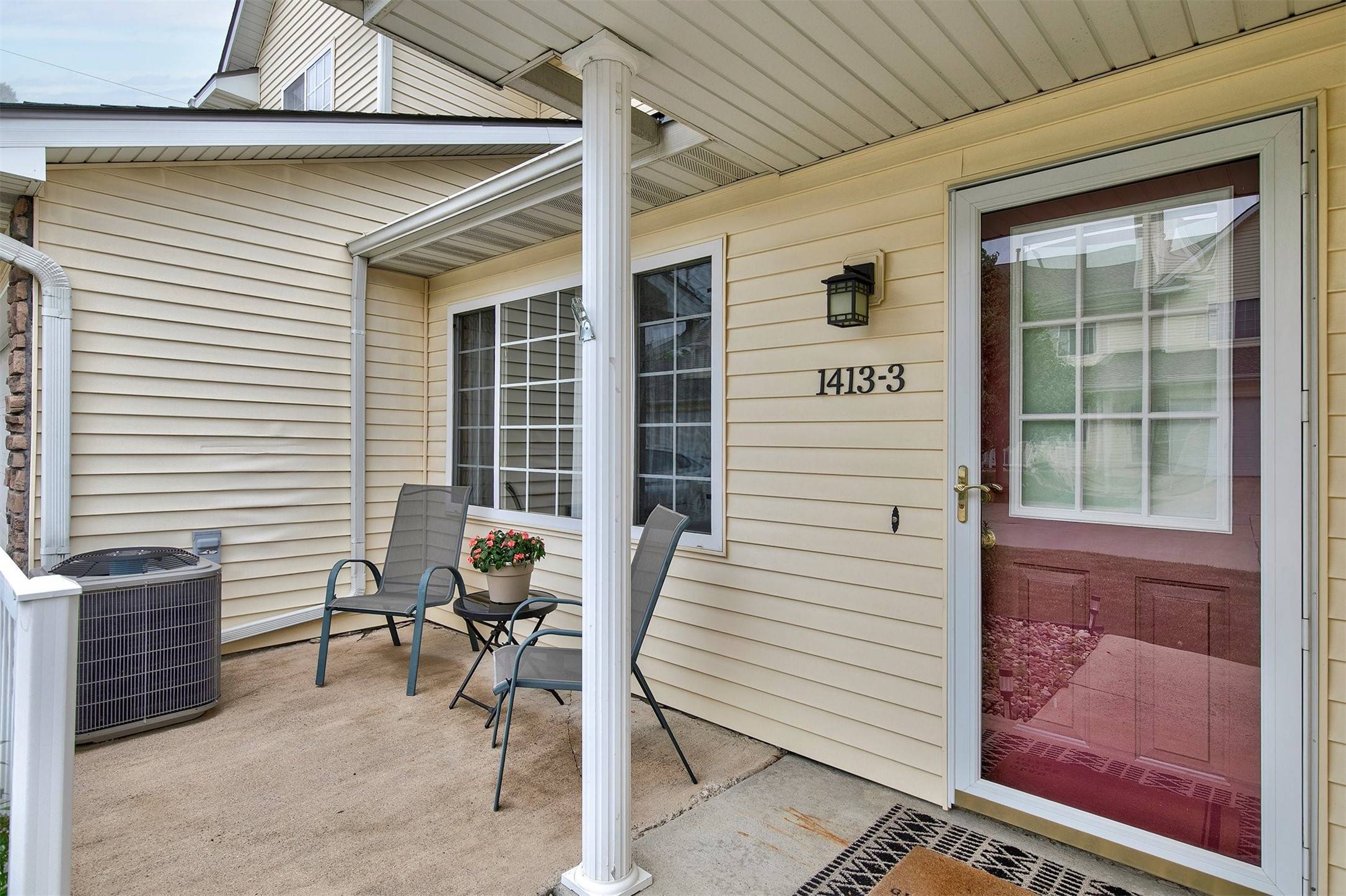 Ankeny, IA 50021,1413 SE Delaware Avenue #3