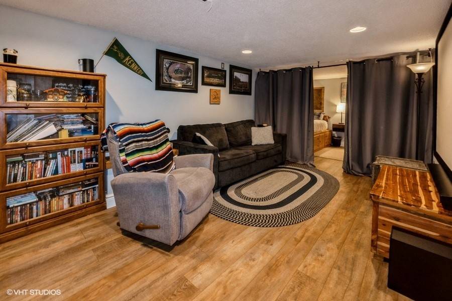 Urbandale, IA 50322,4511 66th Street
