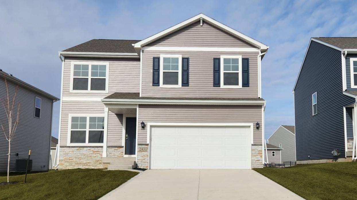 West Des Moines, IA 50265,2642 SE Creekhill Way