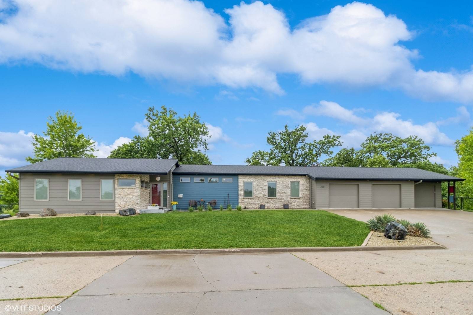 Des Moines, IA 50312,2100 Olive Avenue