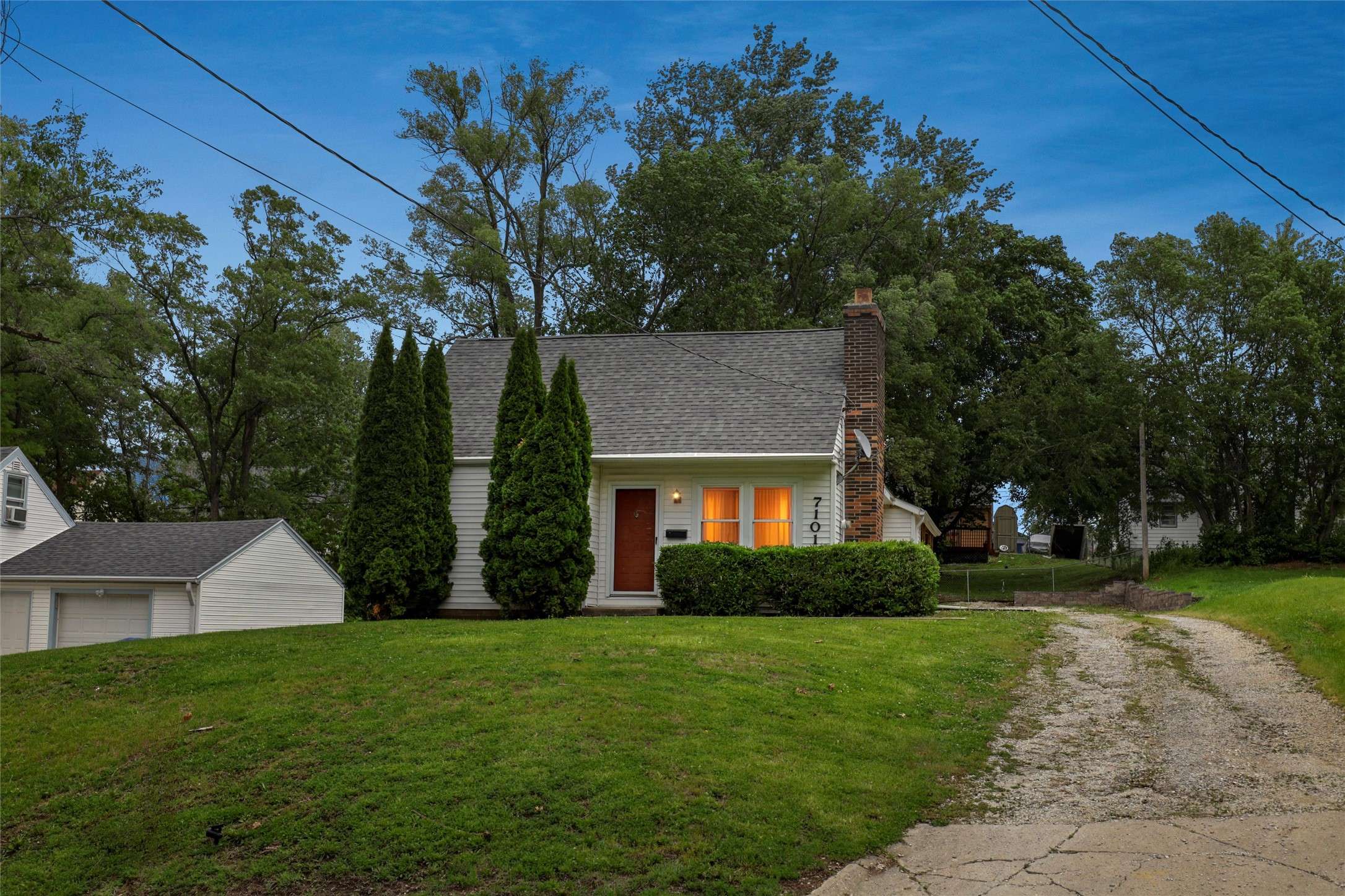 Des Moines, IA 50315,7101 SW 15th Street
