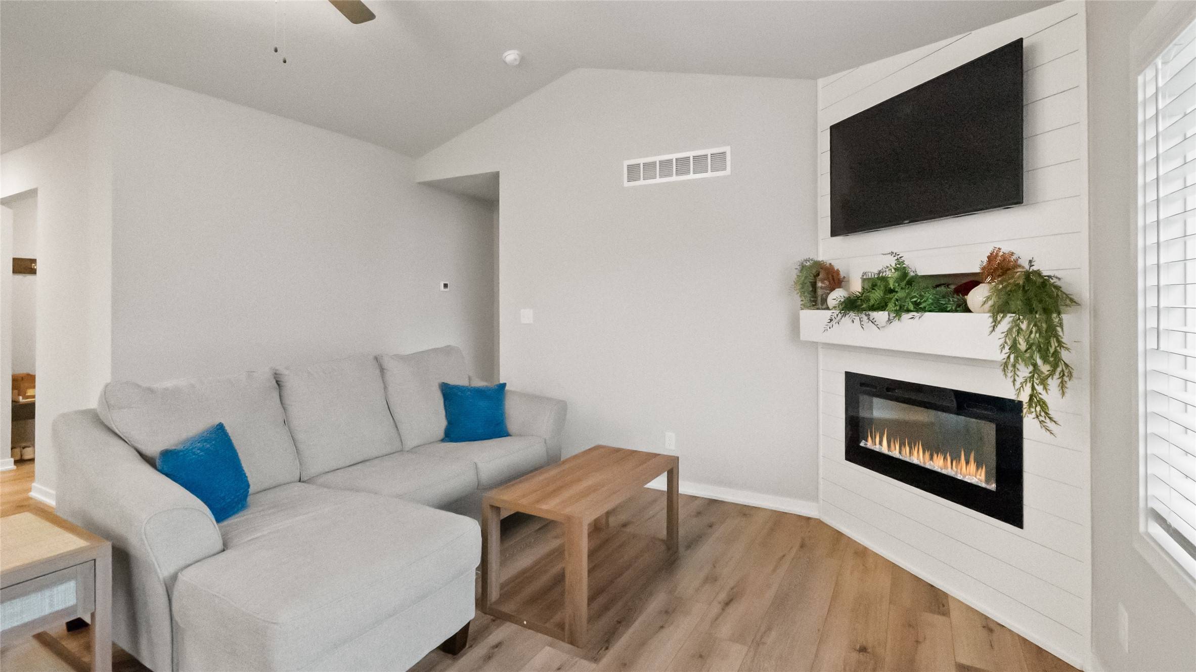Bondurant, IA 50035,812 Juniper Street NW