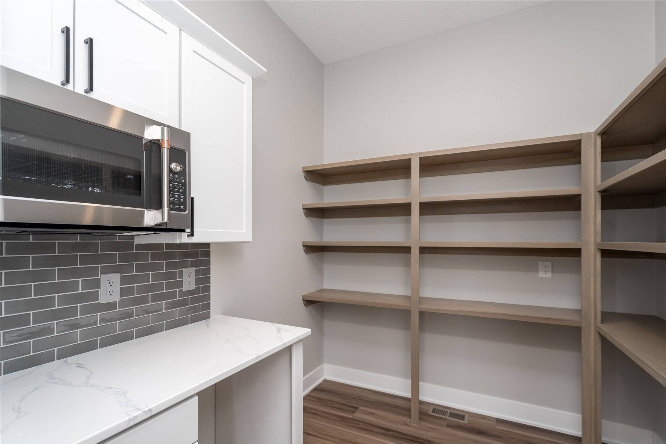 Ankeny, IA 50023,1216 NW Arbor Court
