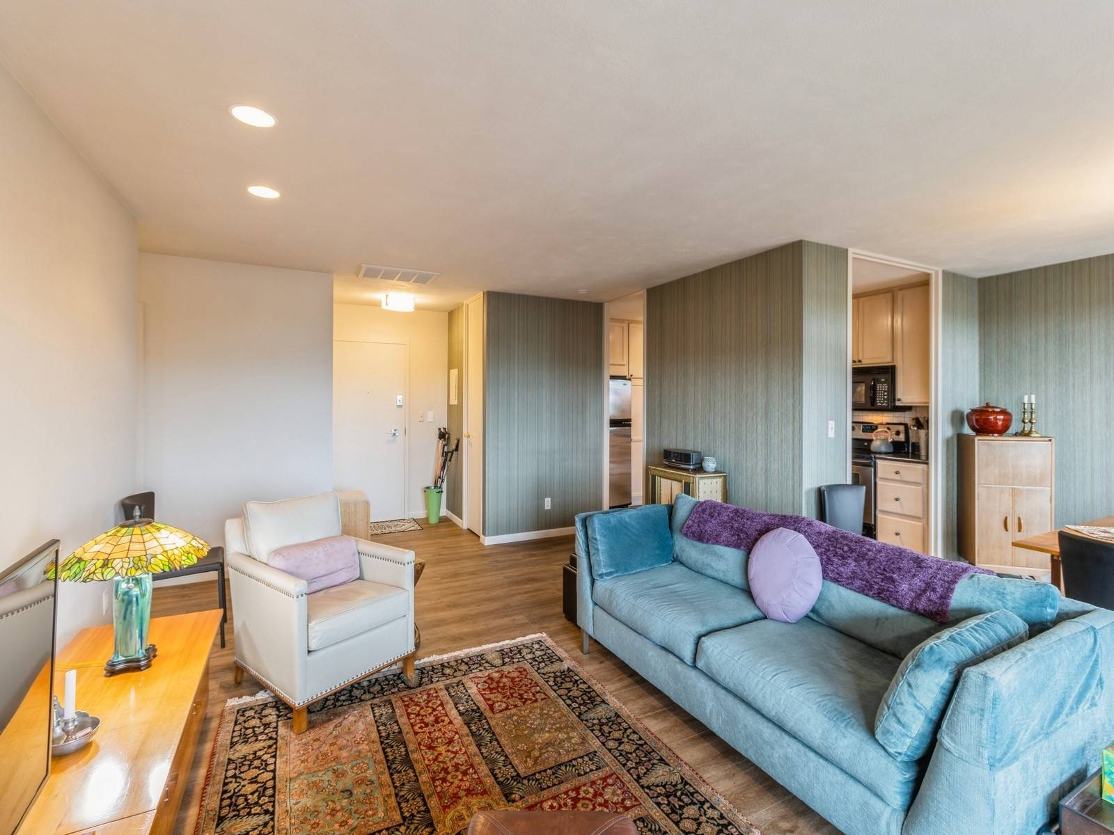 Des Moines, IA 50312,3663 Grand Avenue #508
