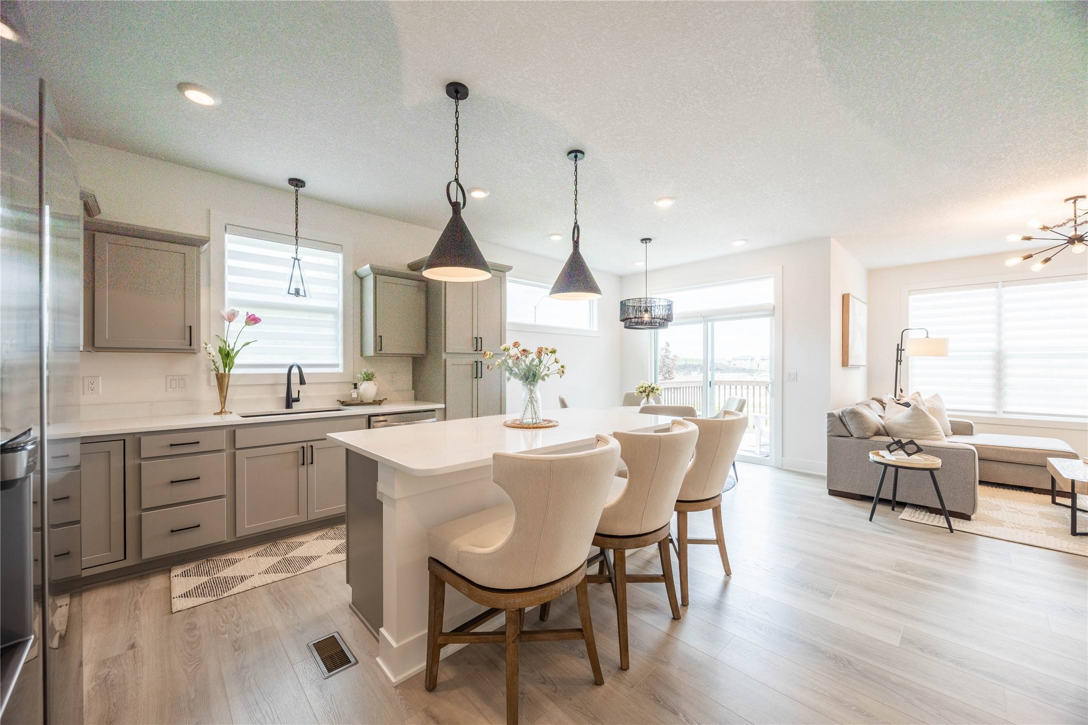 Ankeny, IA 50021,523 NE Vista Lane