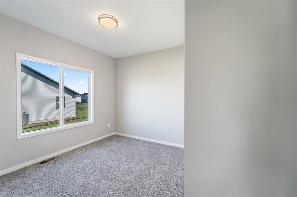 De Soto, IA 50069,1034 Linden Street