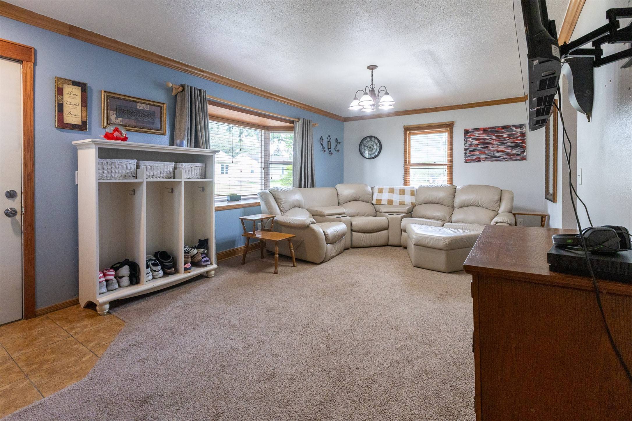 Urbandale, IA 50322,3919 69th Street