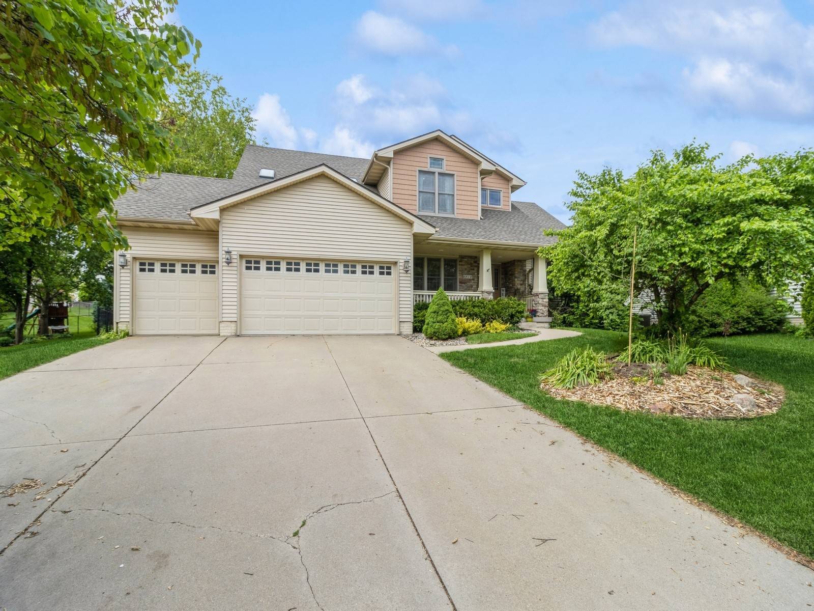 Johnston, IA 50131,6818 Jules Verne Court