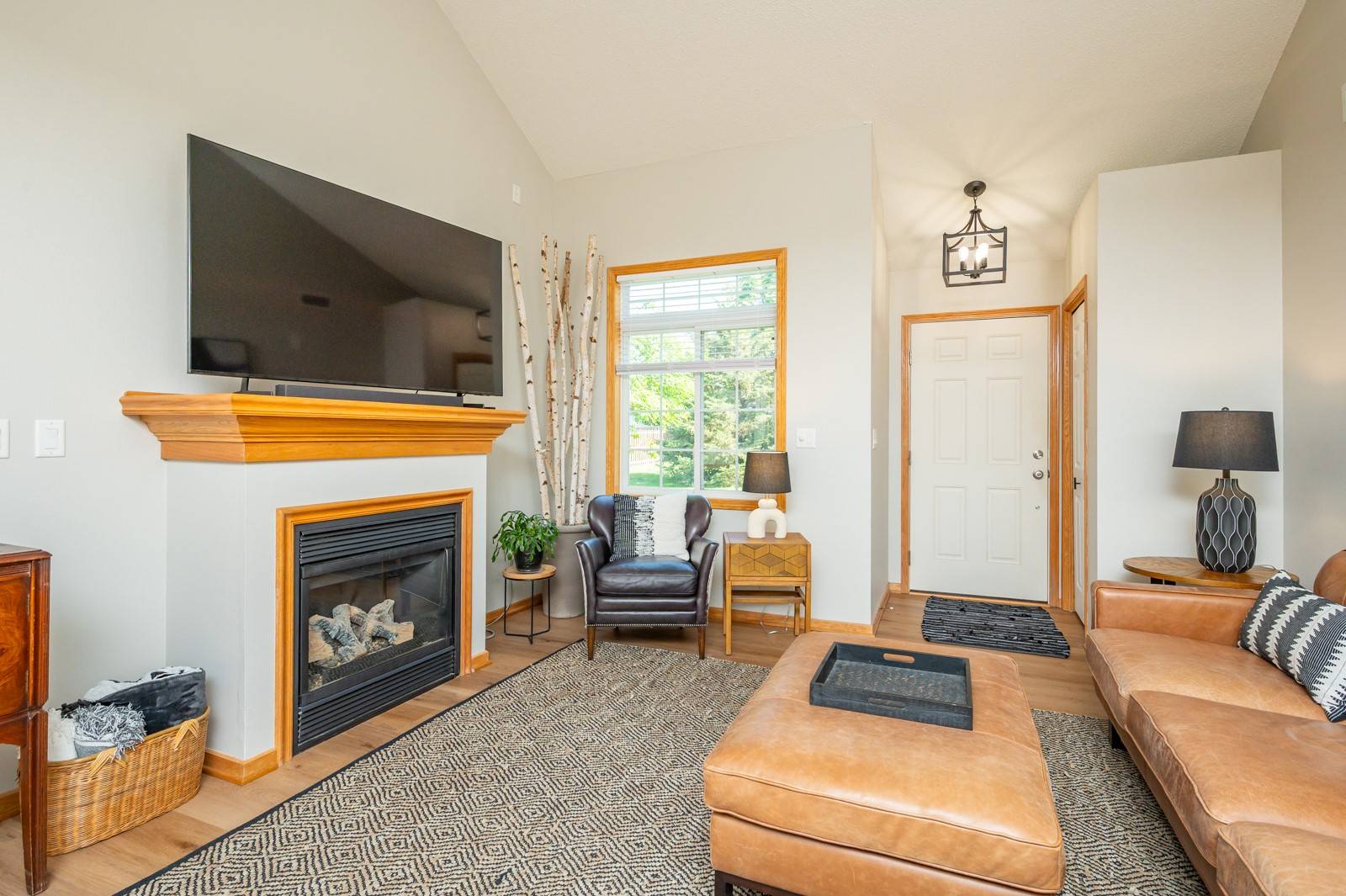 Des Moines, IA 50317,5221 Village Run Avenue #402