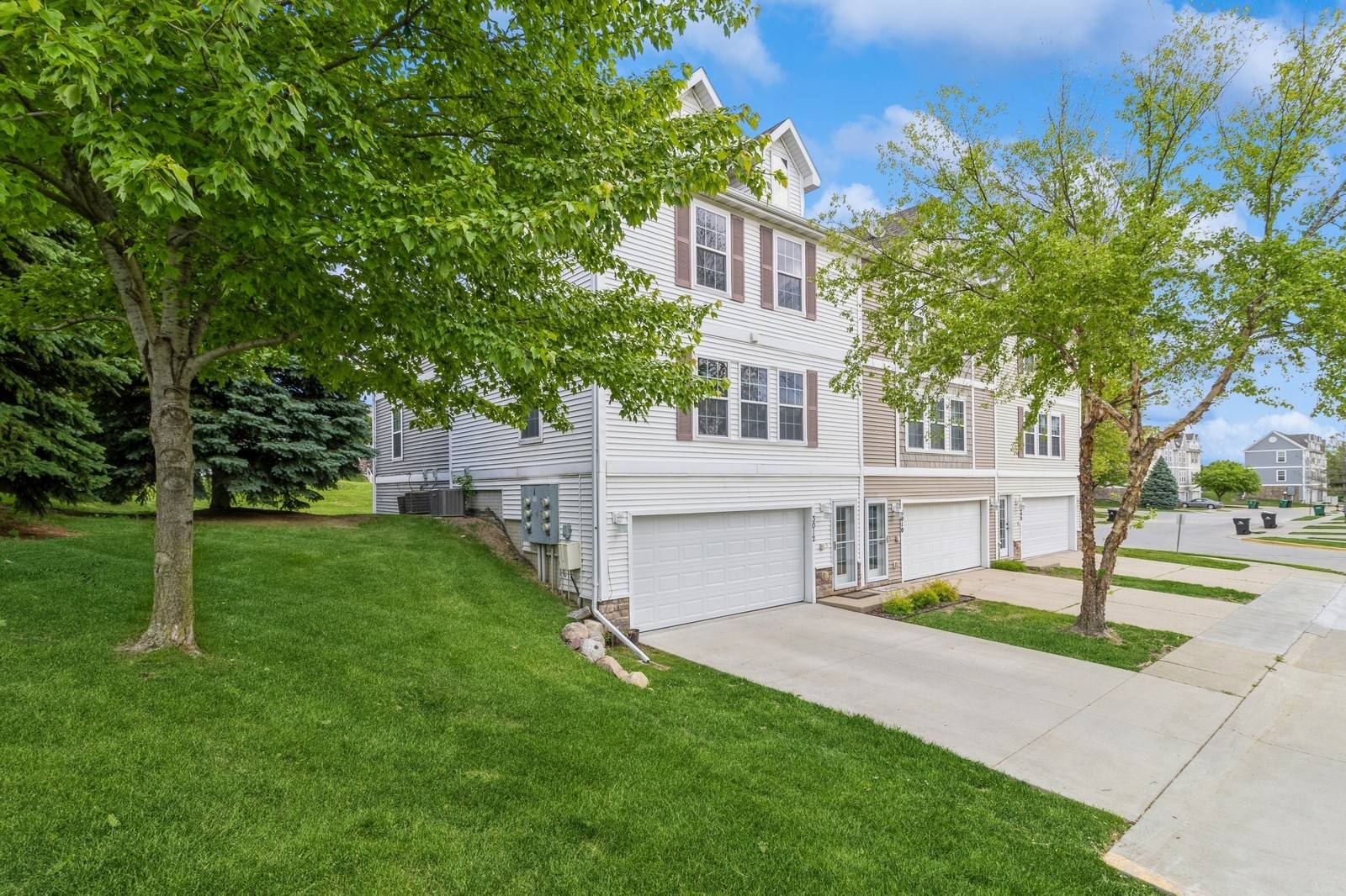 Ankeny, IA 50023,3012 SW Sharmin Lane