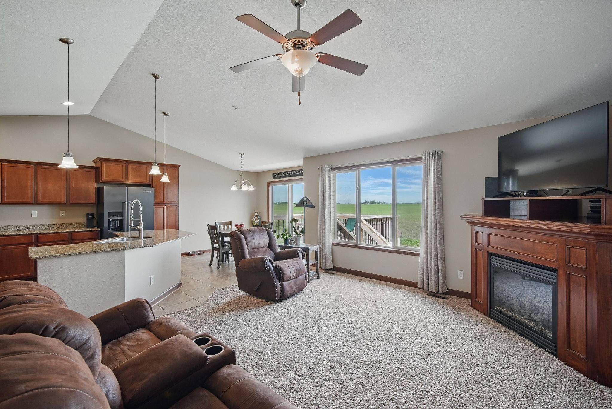 Ankeny, IA 50023,914 NW 39th Street