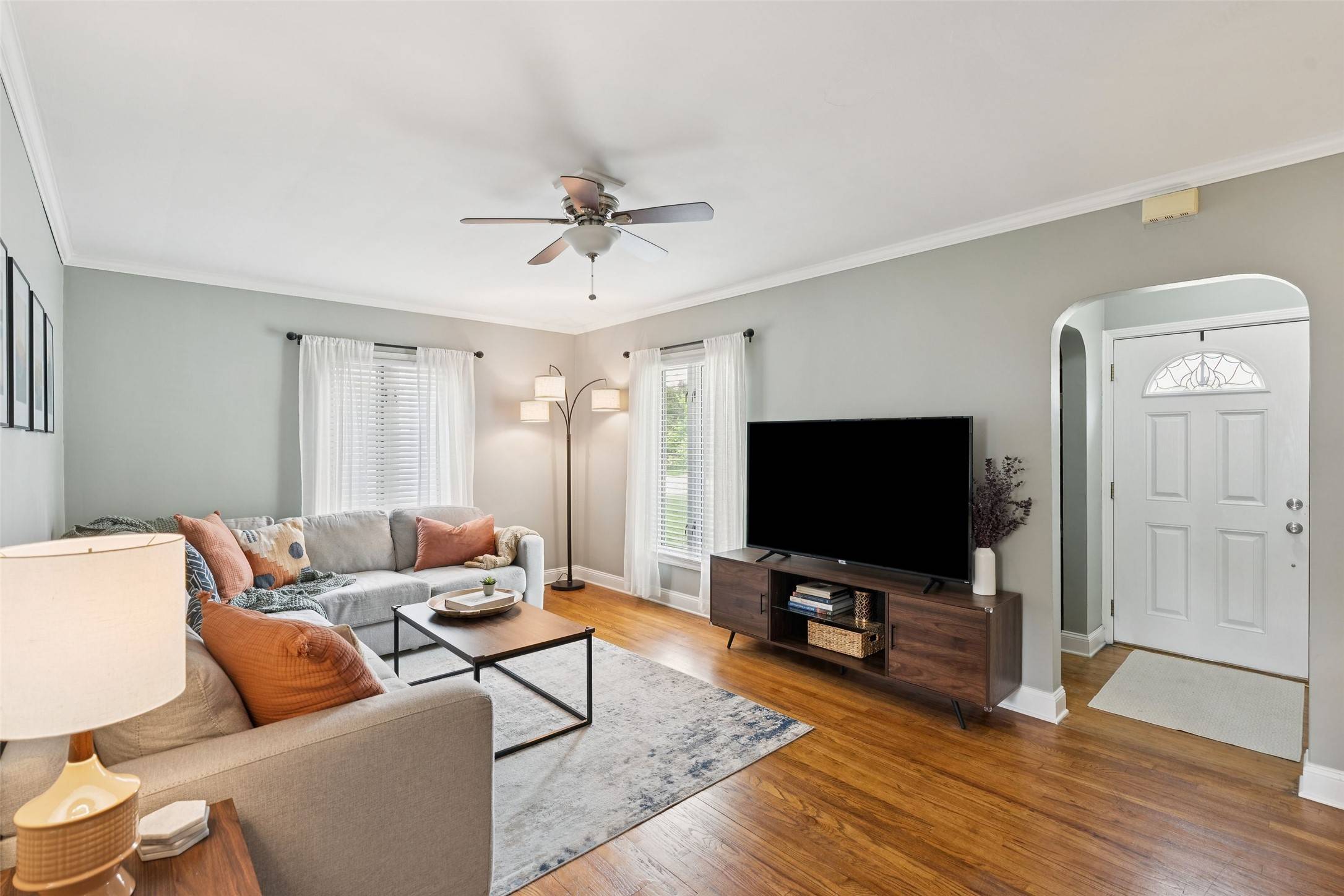 Des Moines, IA 50310,2504 47th Street