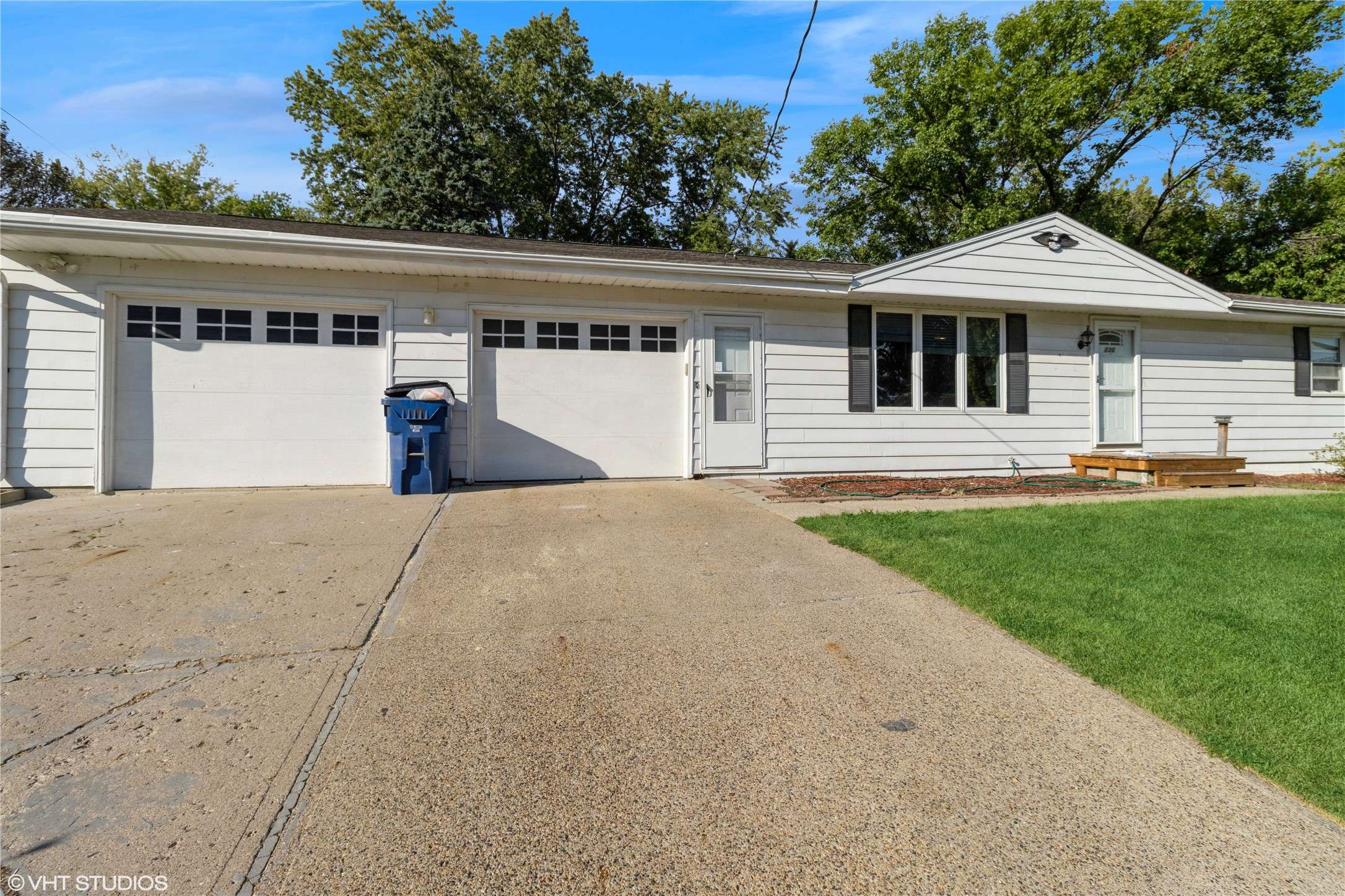 Des Moines, IA 50320,230 Palomino Parkway