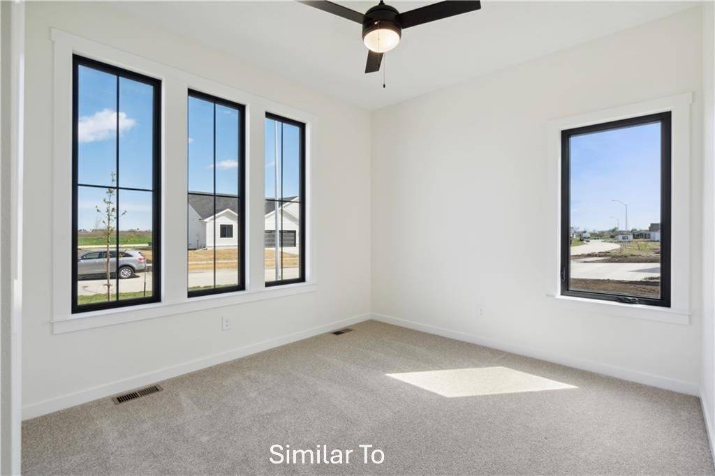 Pella, IA 50219,1529 Hazel Street