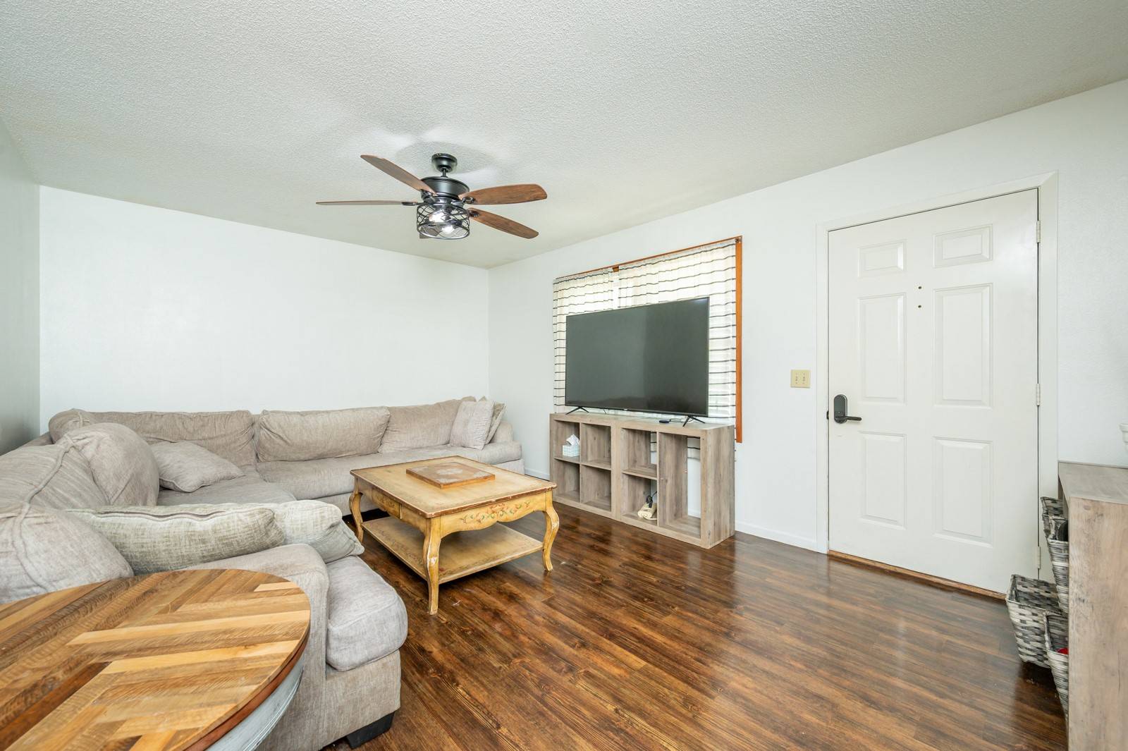 Newton, IA 50208,927 E 7th Street S