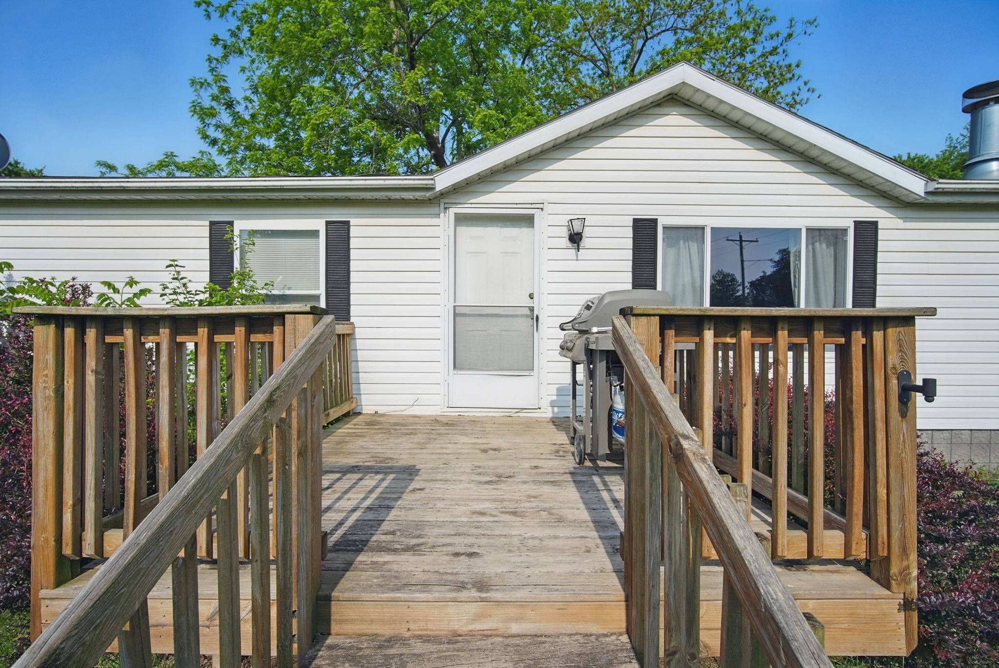 Panora, IA 50216,318 N 1st Street