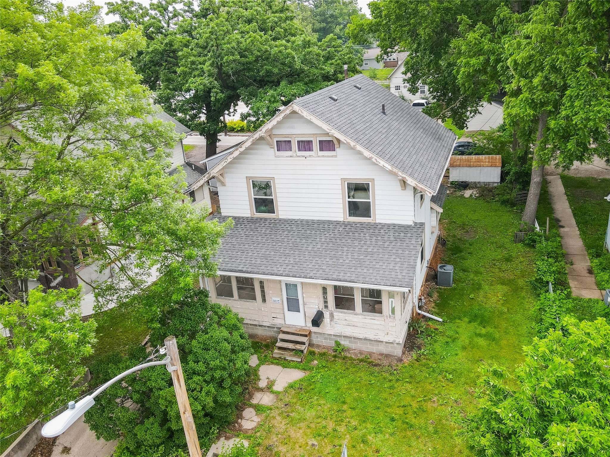 Des Moines, IA 50313,3417 6th Avenue