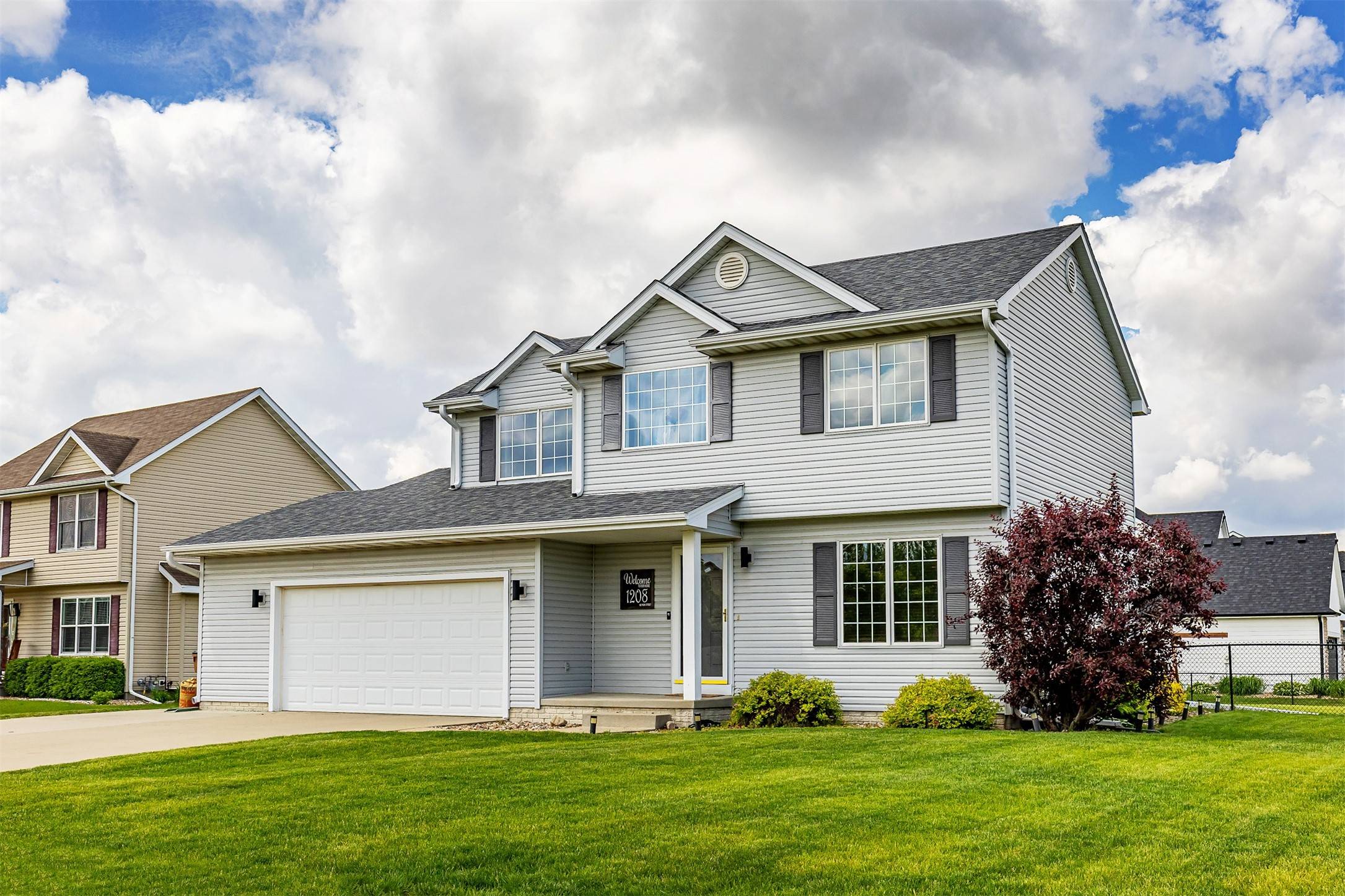 Grimes, IA 50111,1208 NE Park Street