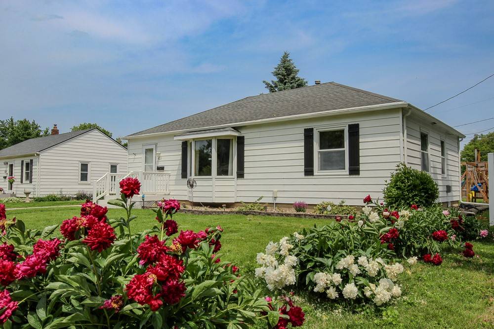 Ankeny, IA 50023,621 SW Southlawn Circle