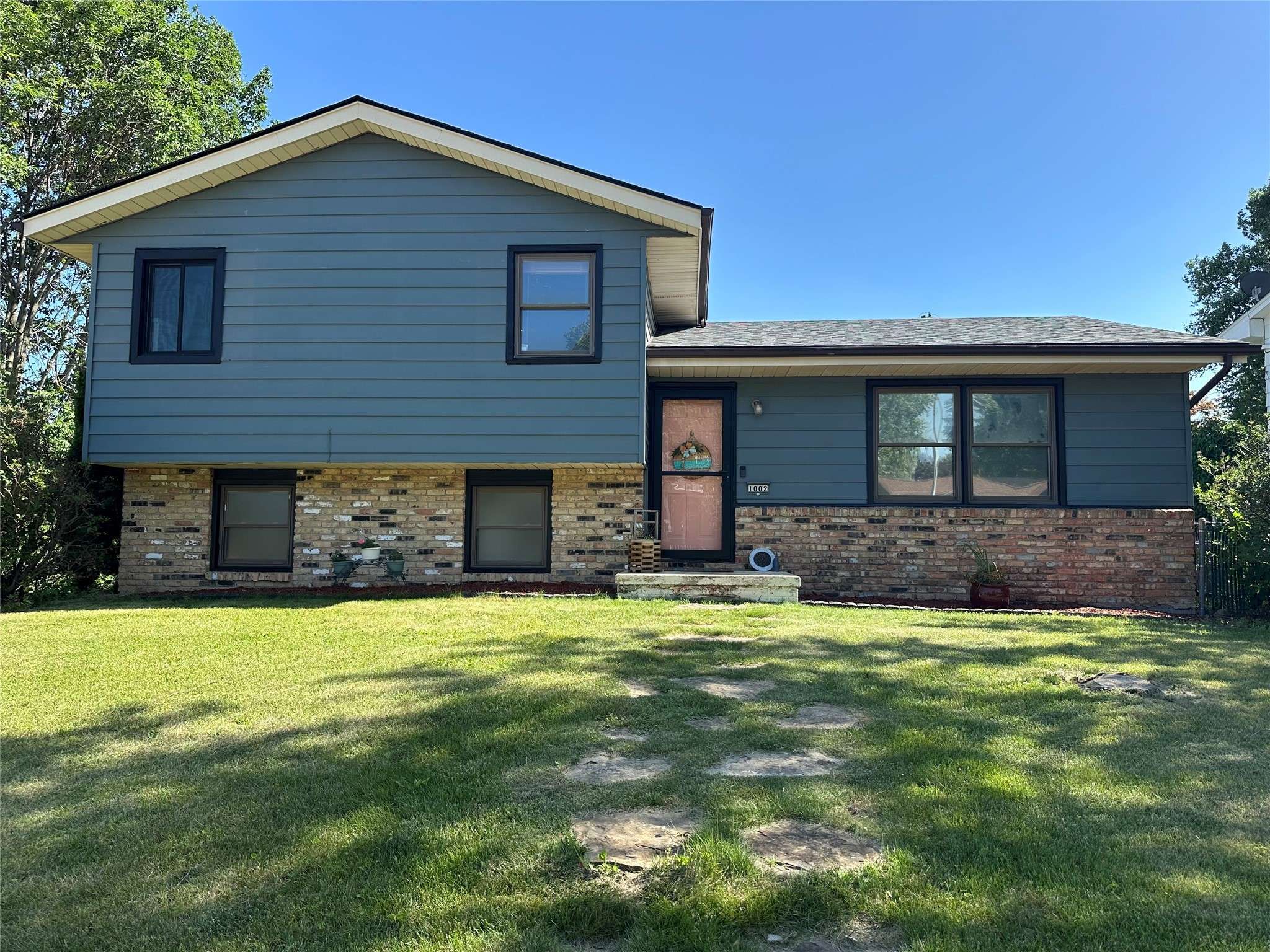 Altoona, IA 50009,1002 3rd Street SW