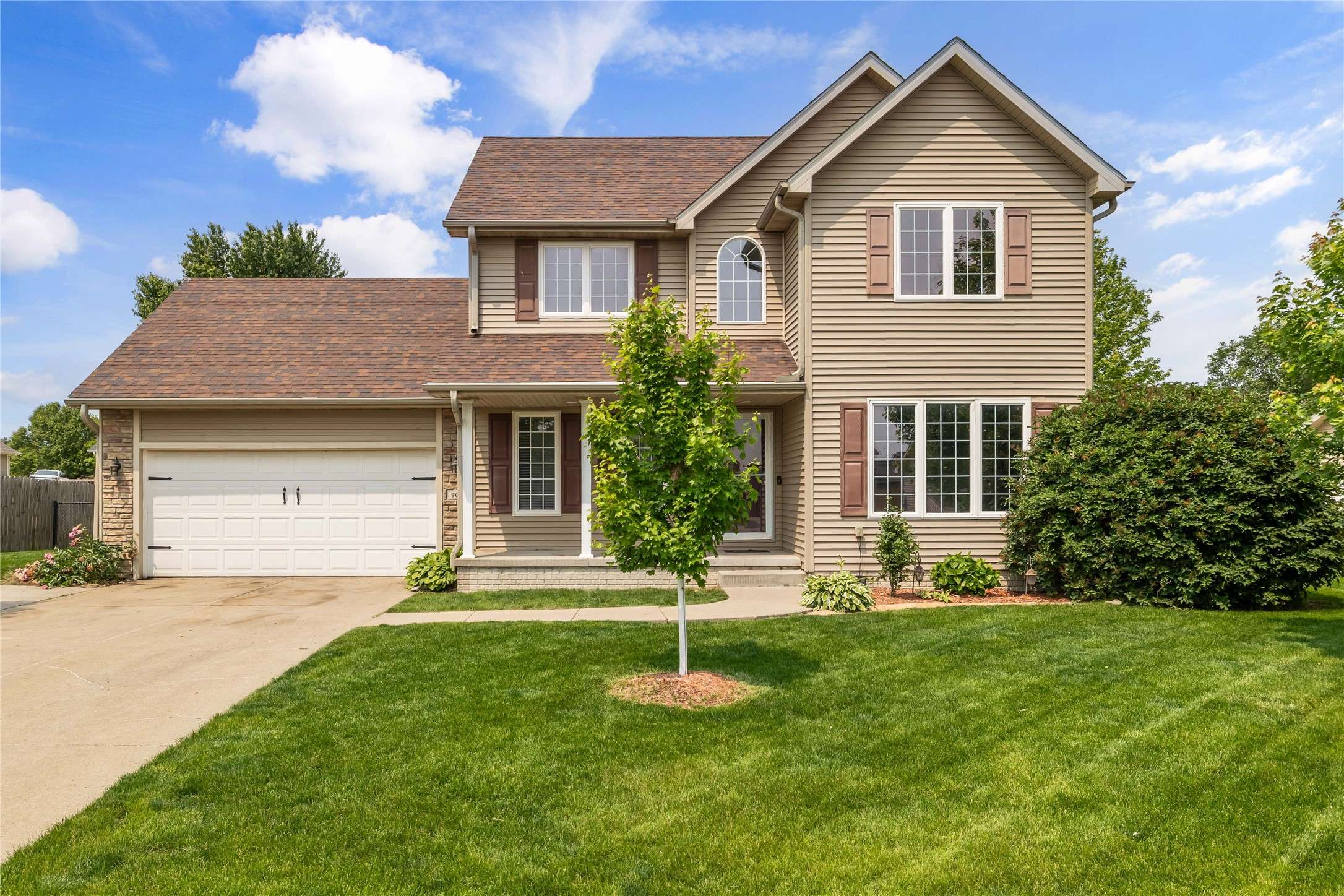 Grimes, IA 50111,904 SE Little Beaver Drive