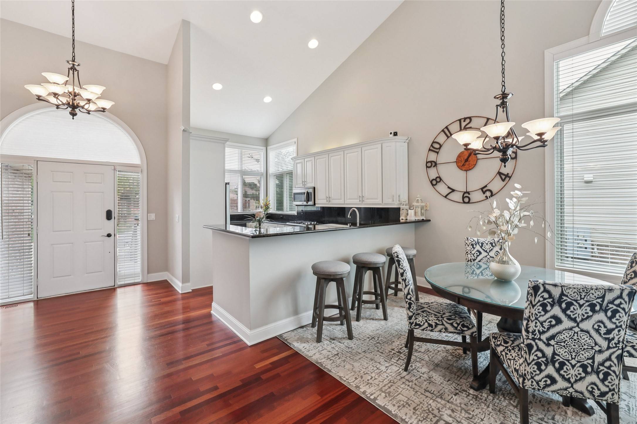 West Des Moines, IA 50266,954 Glen Oaks Terrace
