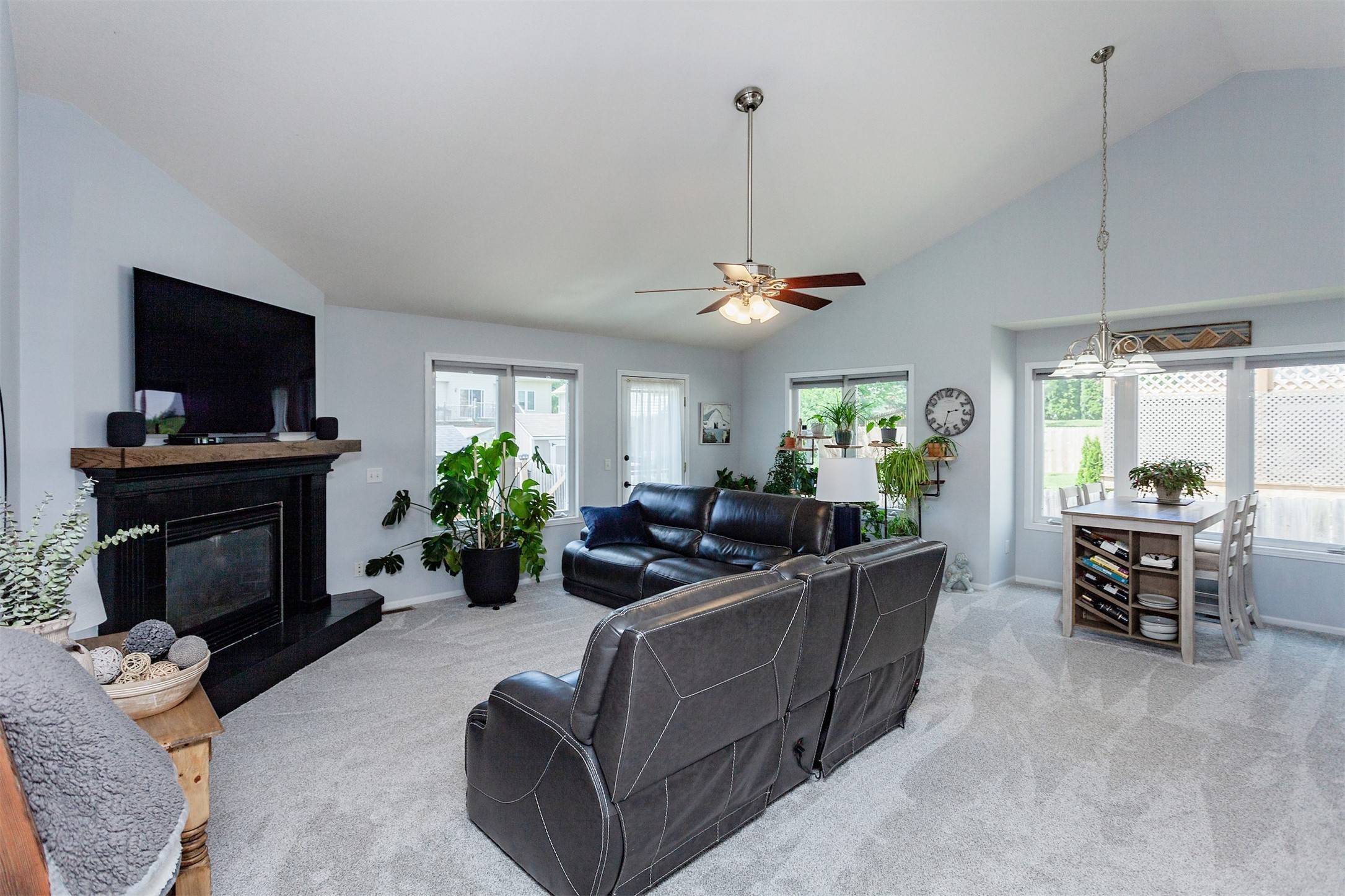 Indianola, IA 50125,309 N 16th Street