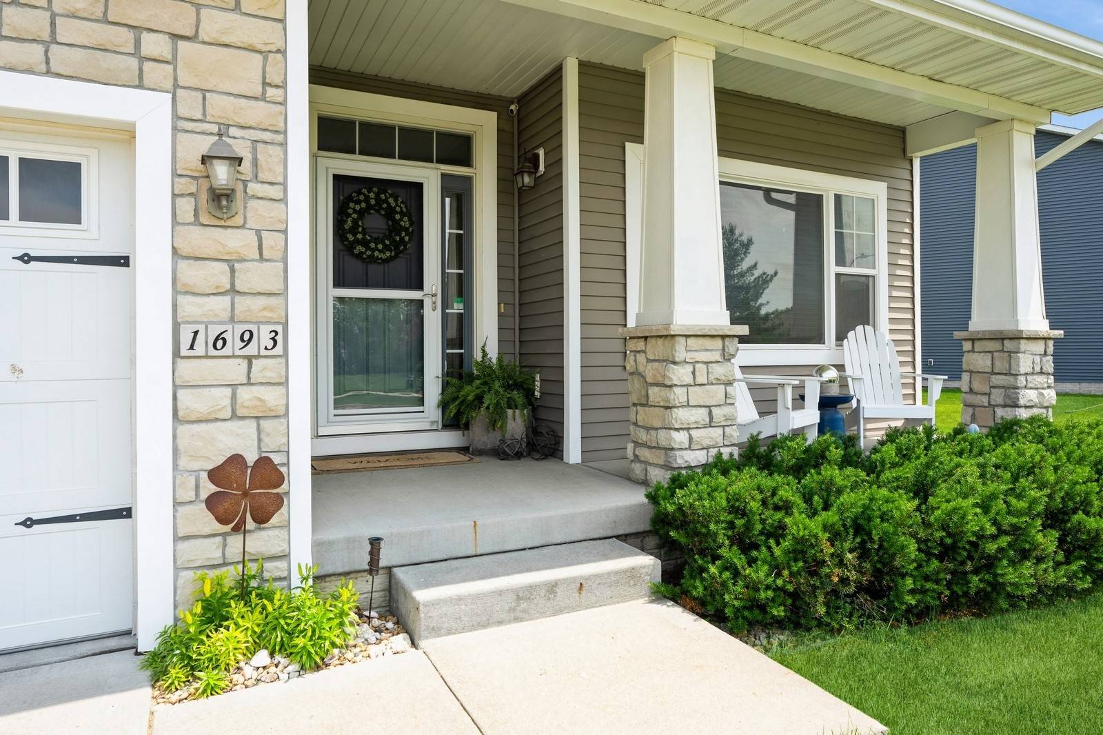 Pleasant Hill, IA 50327,1693 Lakeview Drive