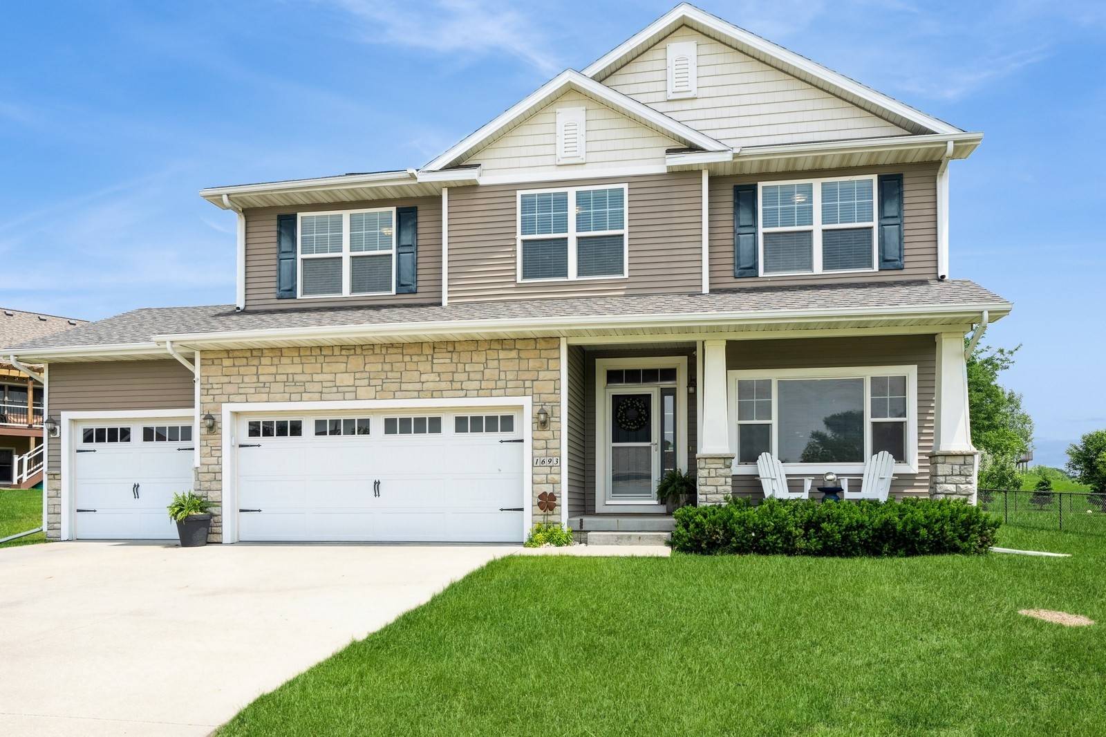 Pleasant Hill, IA 50327,1693 Lakeview Drive