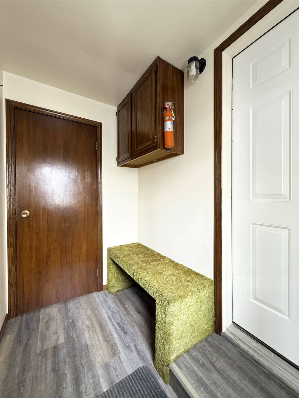 Des Moines, IA 50317,4564 NE 34th Court
