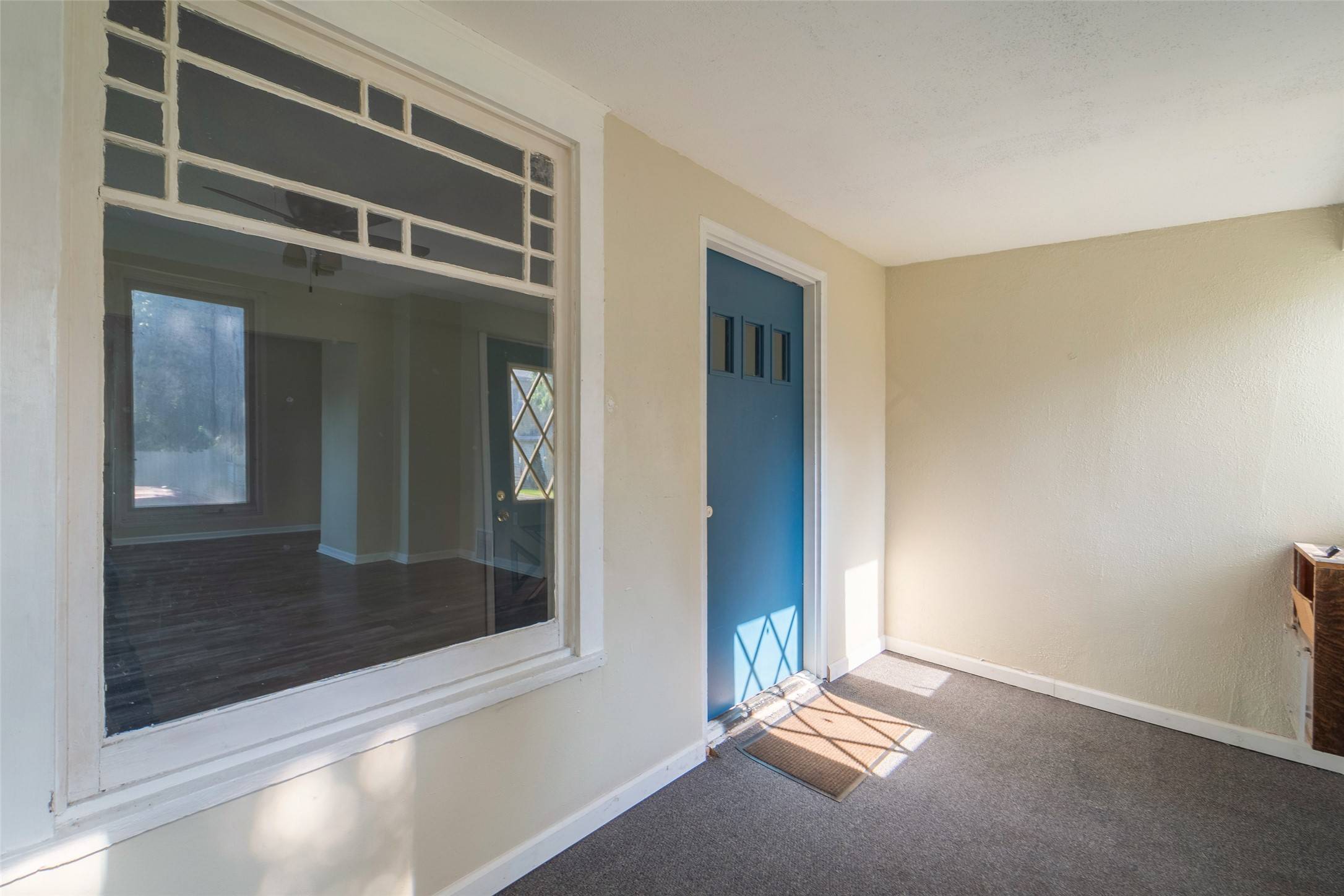 Des Moines, IA 50316,2336 E 13th Street