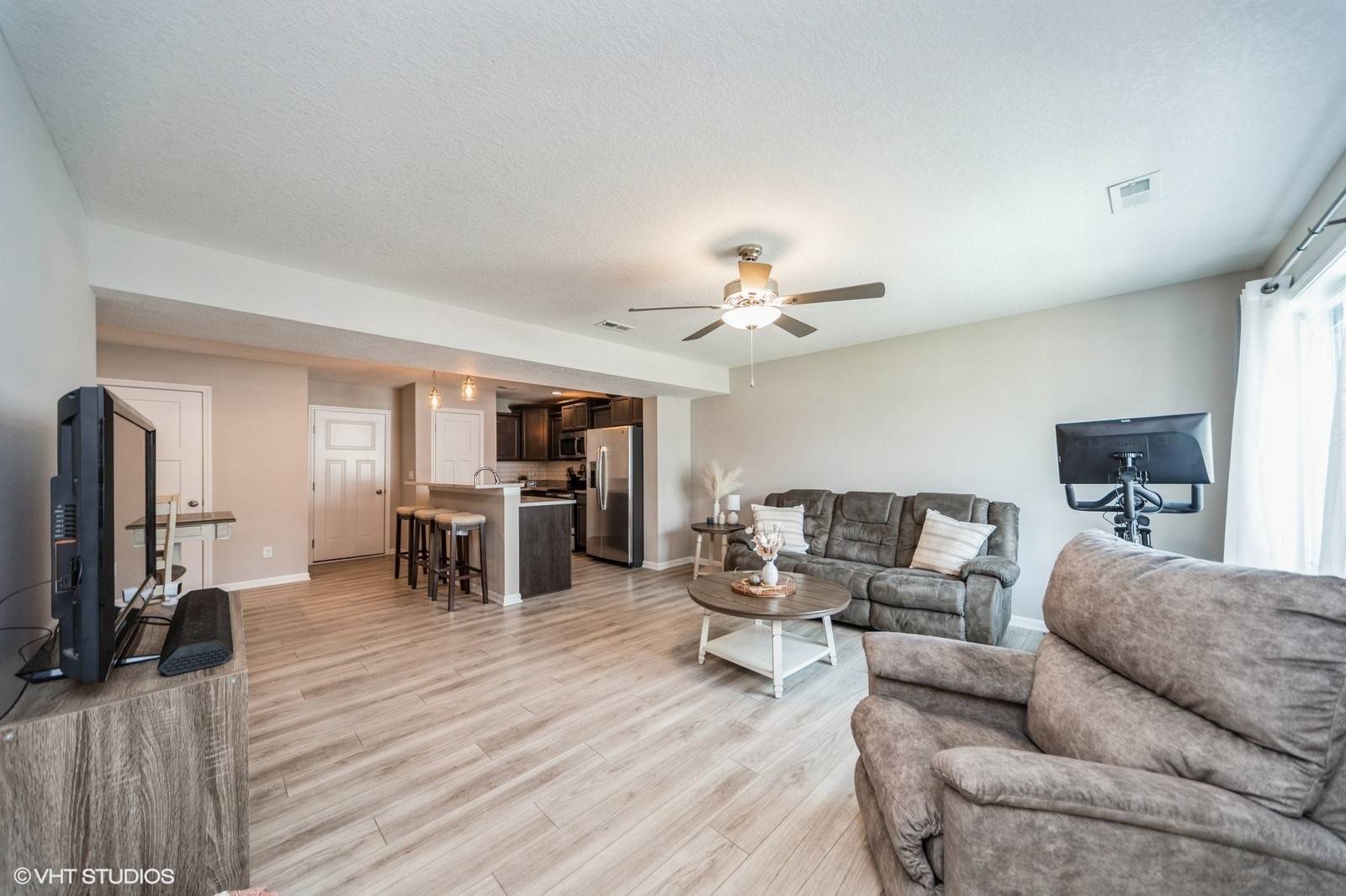 Ankeny, IA 50021,1022 NE 57th Lane