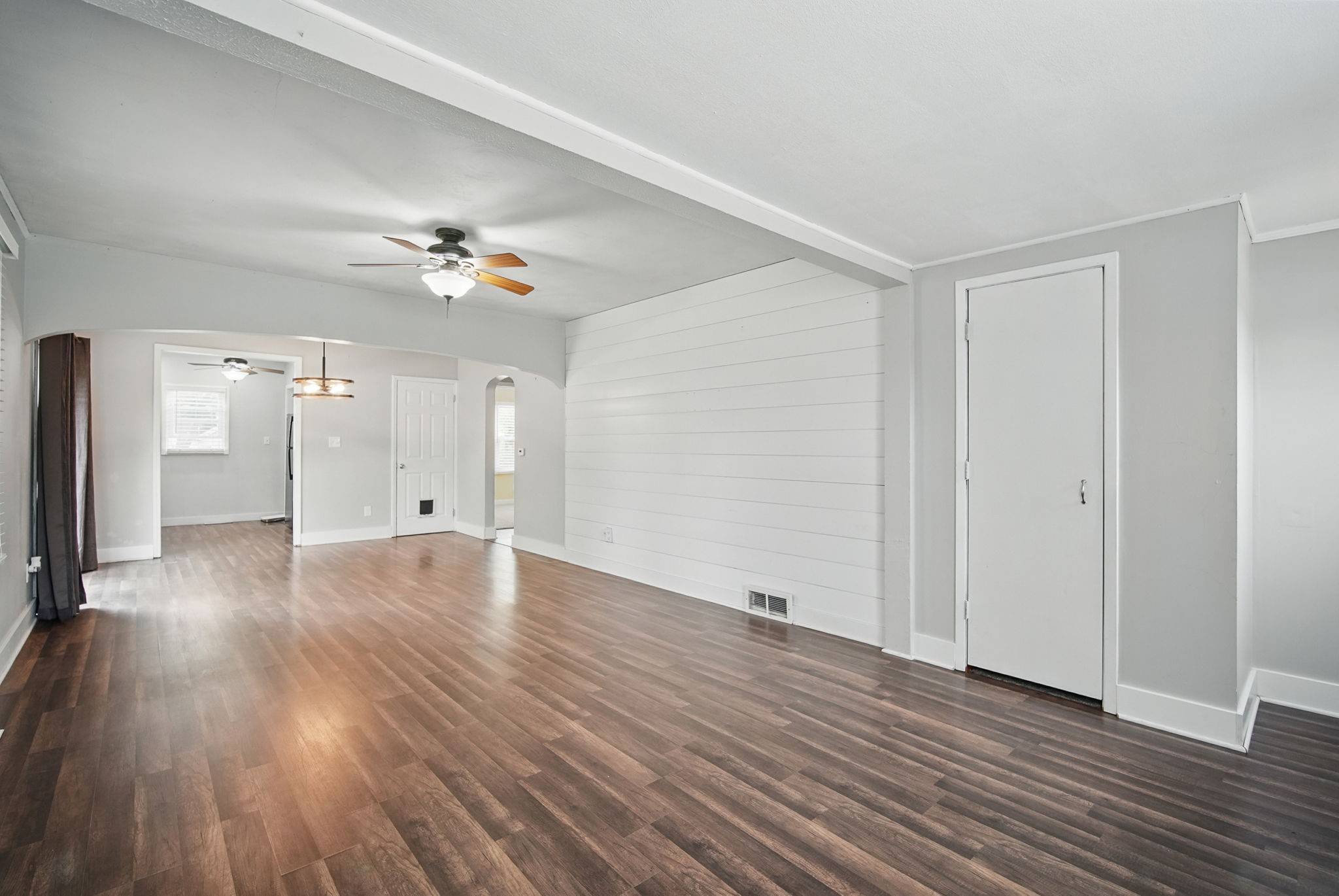 West Des Moines, IA 50265,806 8th Street