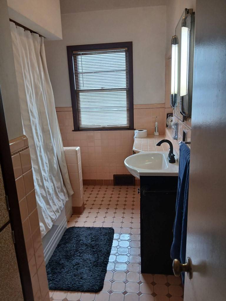 Des Moines, IA 50312,150 SW 51st Street