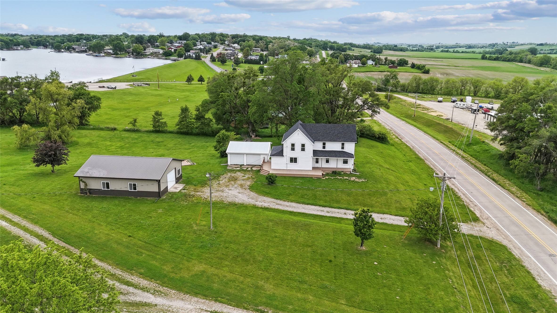 Brooklyn, IA 52211,1770 328th Avenue