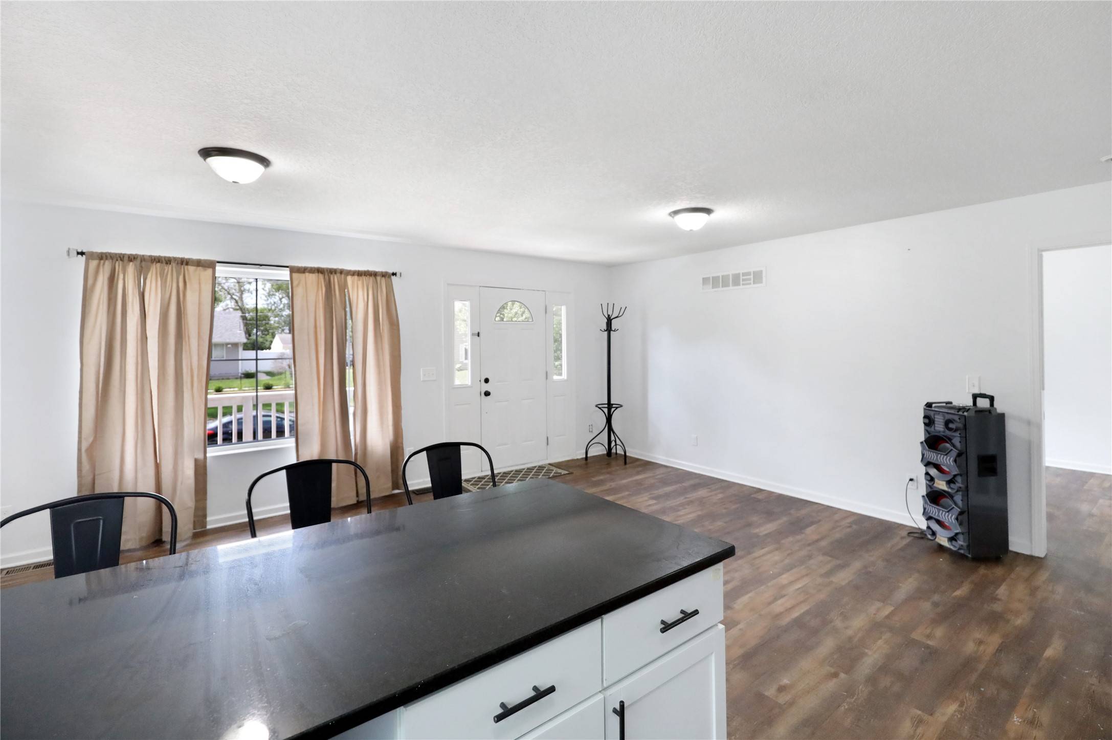 Des Moines, IA 50316,1908 E Walnut Street