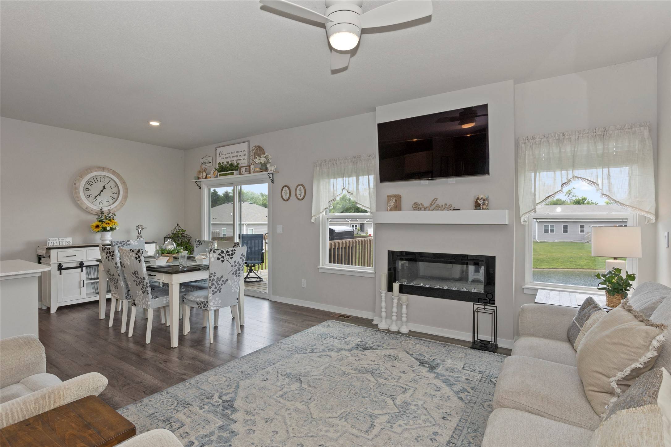 Ankeny, IA 50021,323 SE Willow Run Lane