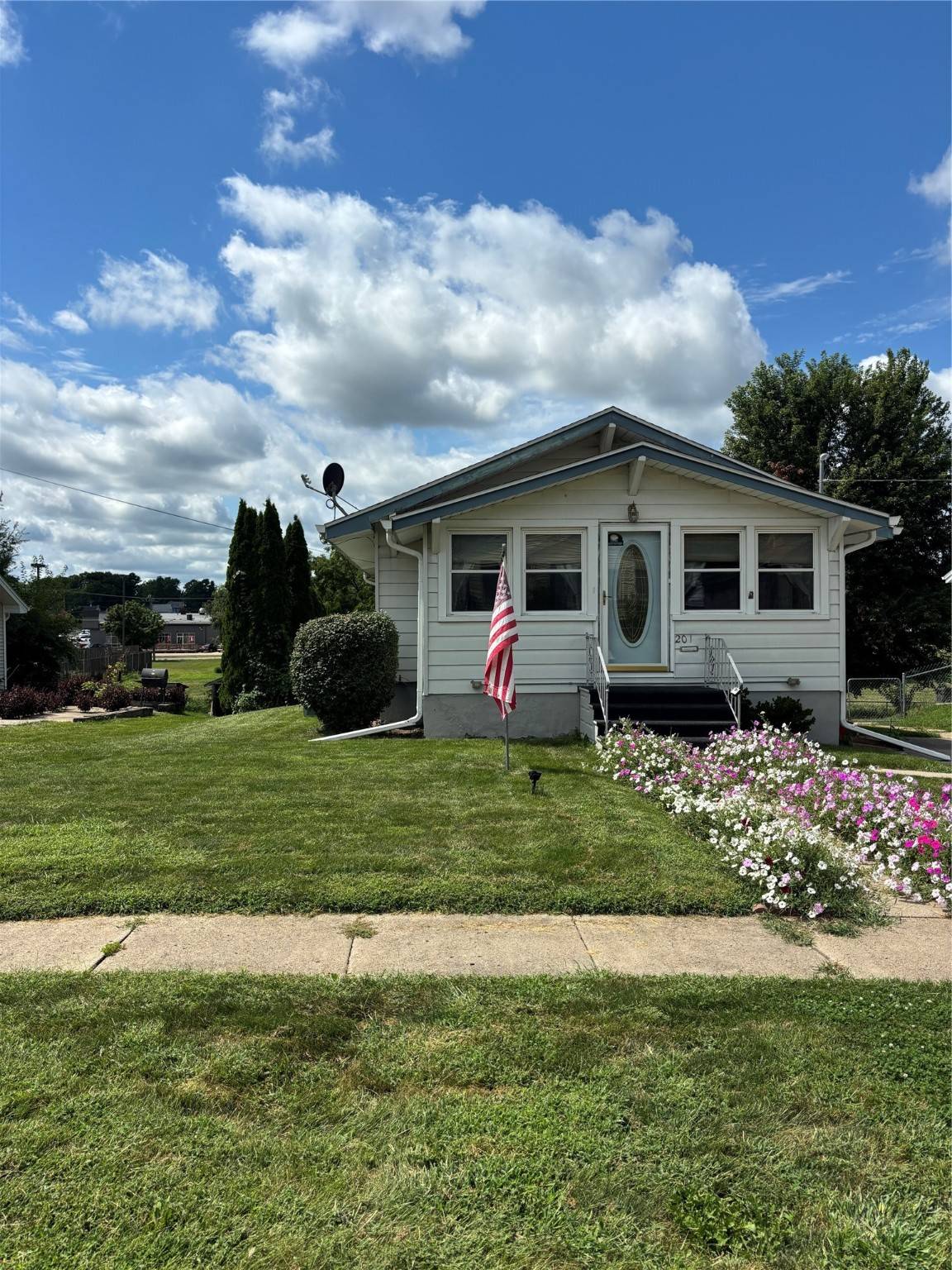 Newton, IA 50208,201 E 13th Street N