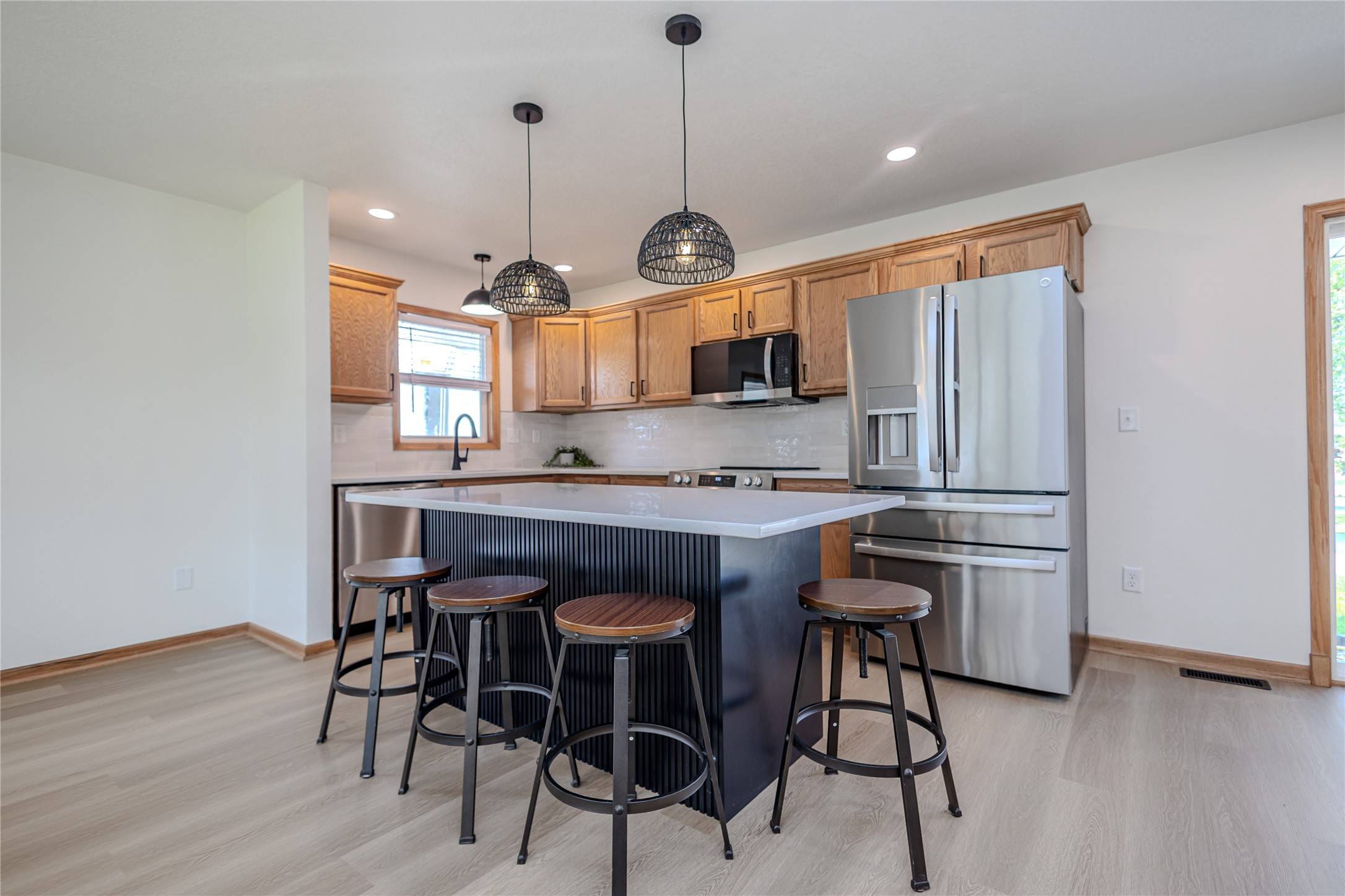 West Des Moines, IA 50265,609 17th Street