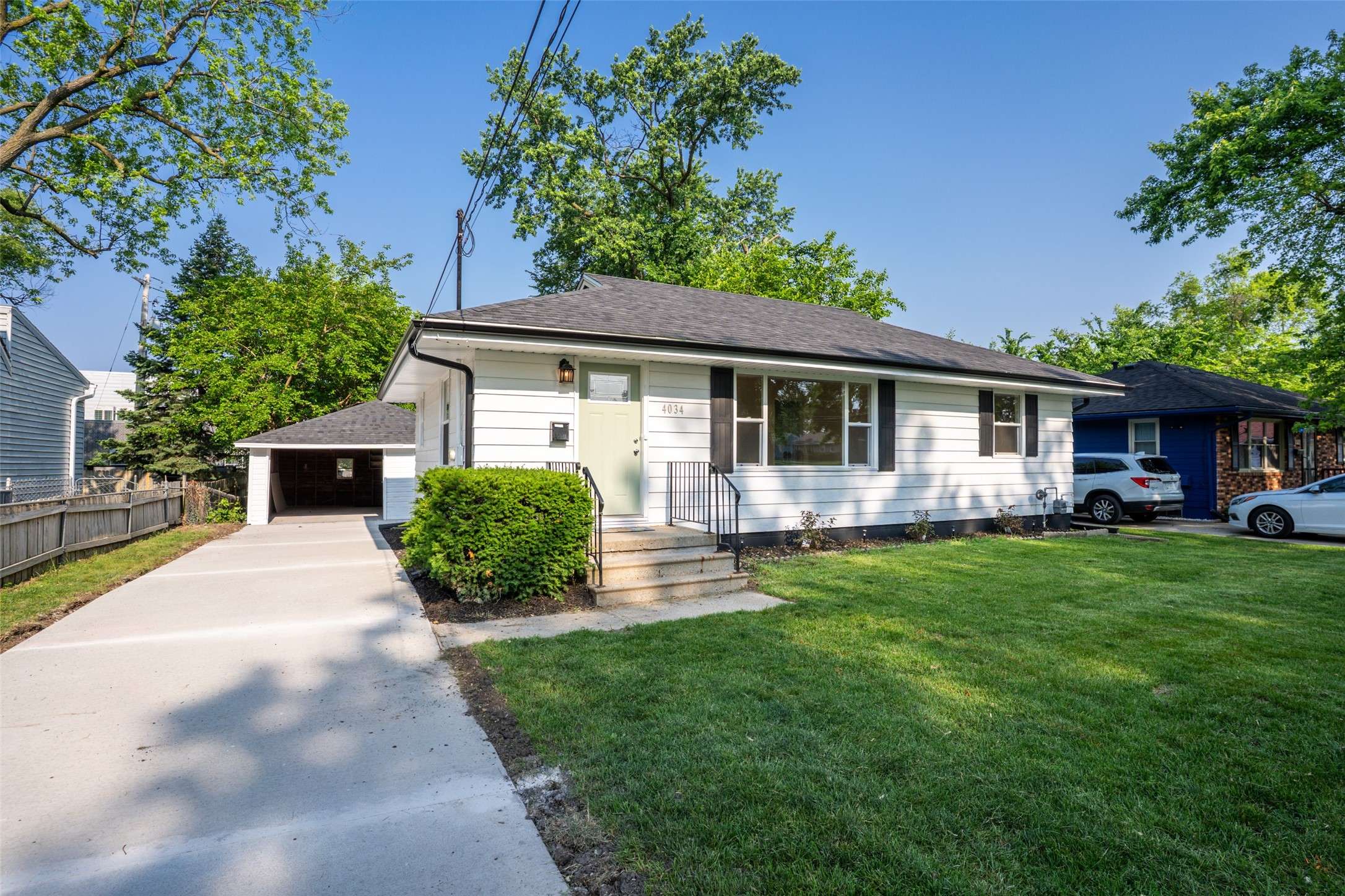 Urbandale, IA 50322,4034 71st Street