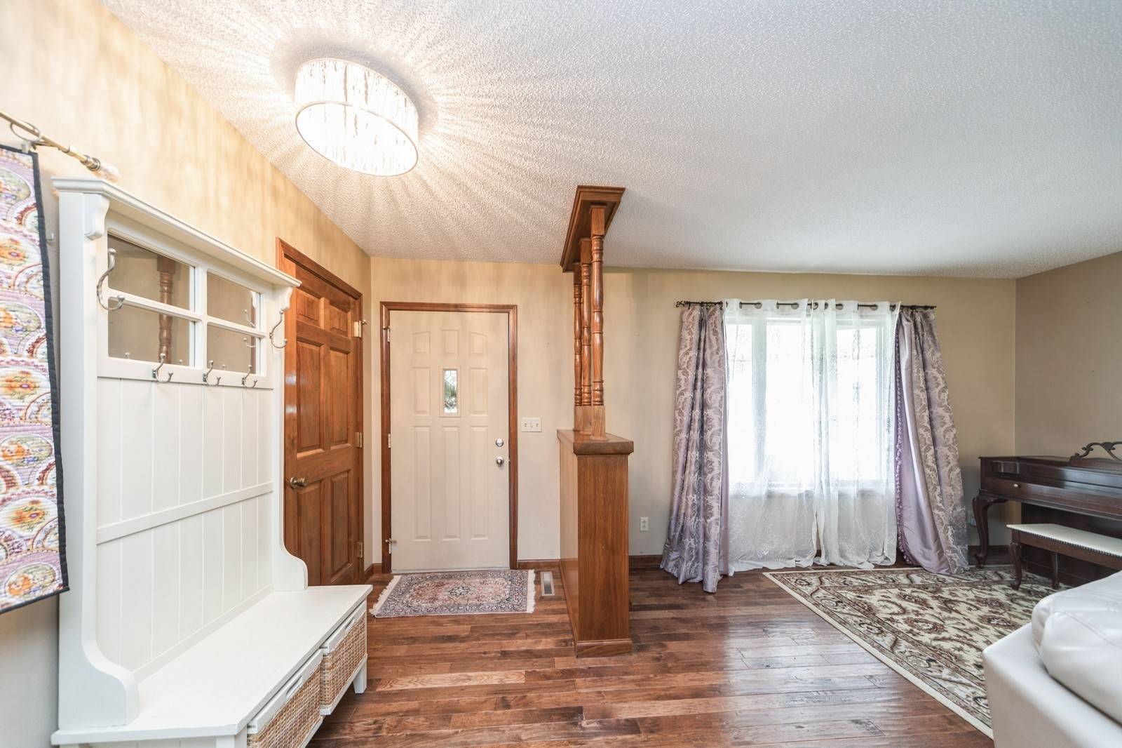 Oskaloosa, IA 54577,2312 Ridgeway Avenue