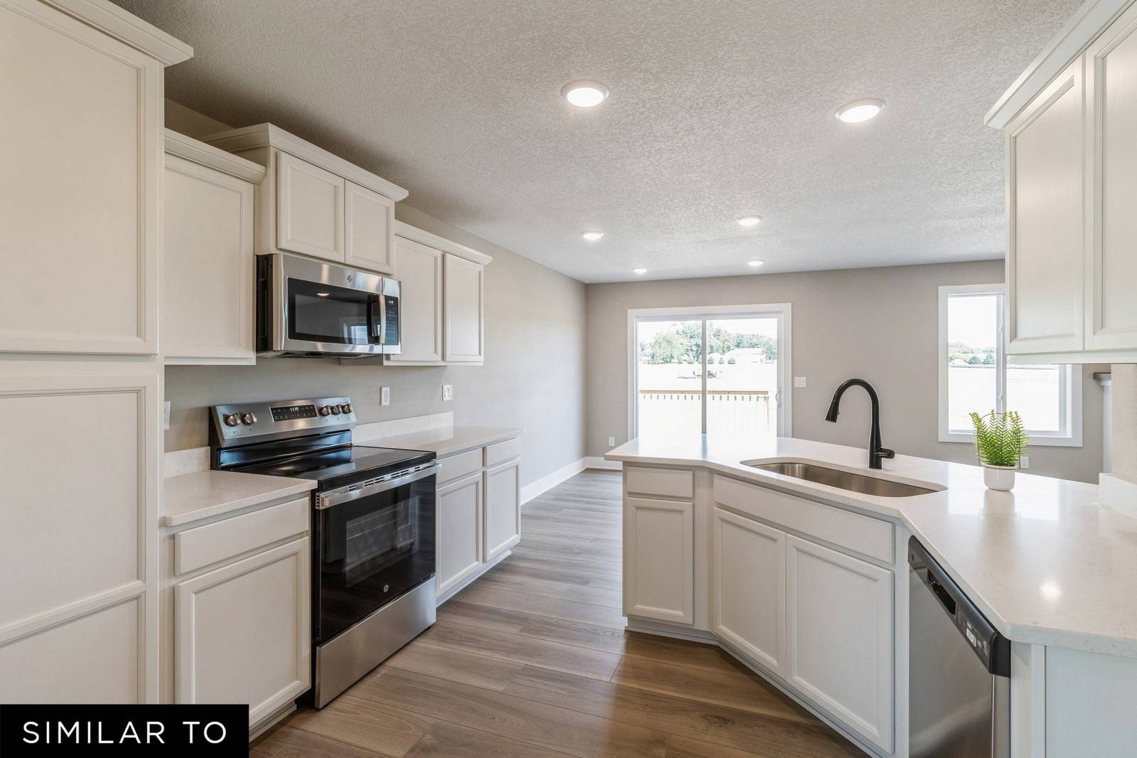 Pleasant Hill, IA 50327,6502 NE Kendall Avenue